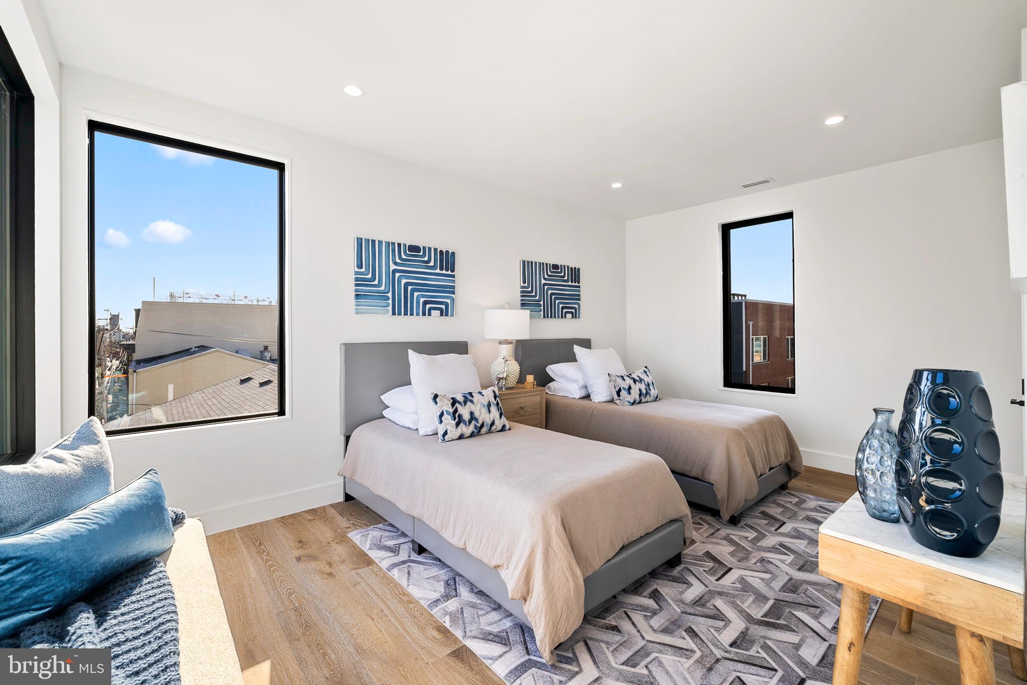 RITTENHOUSE SQUARE - Residential