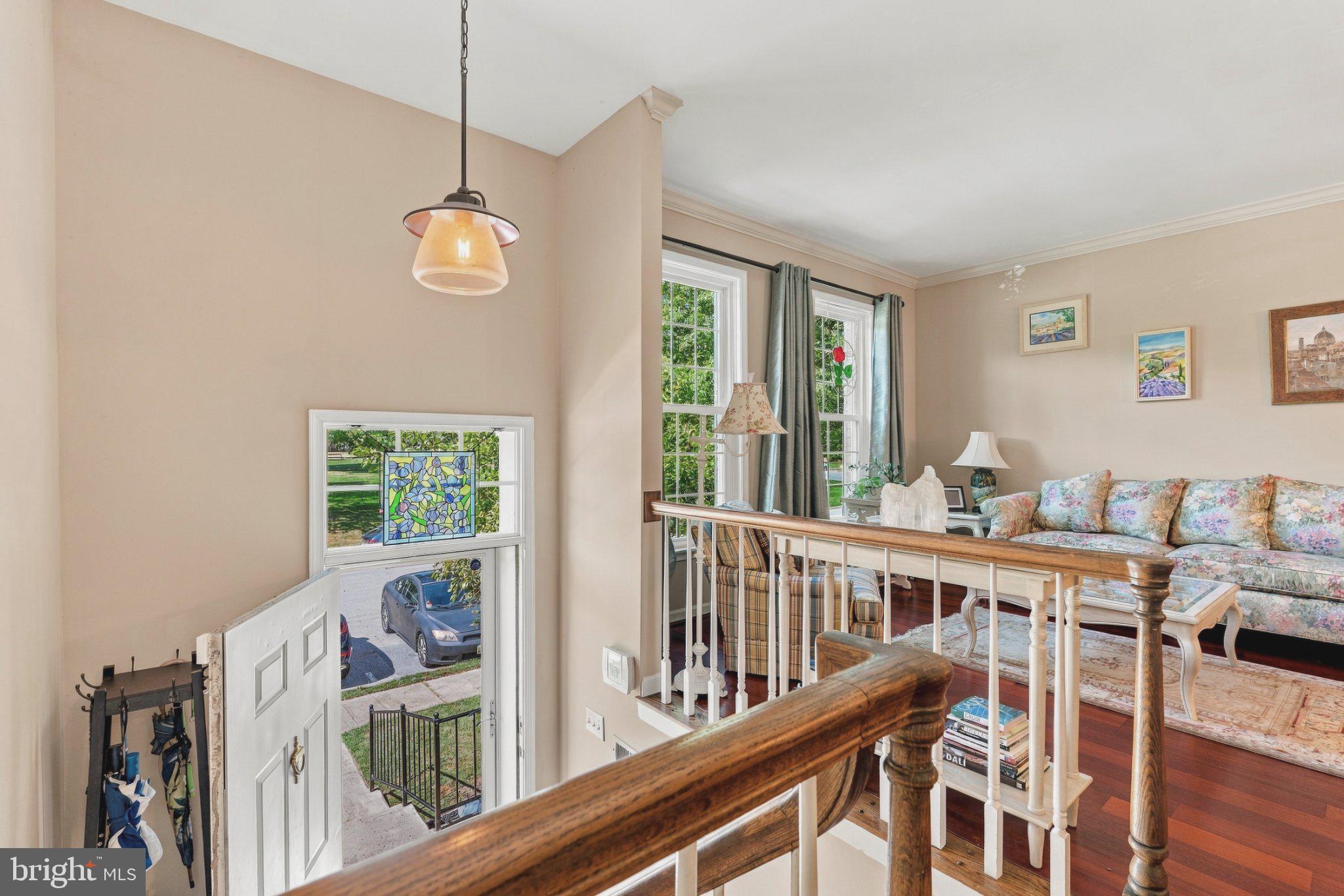 37 SNOWBERRY COURT