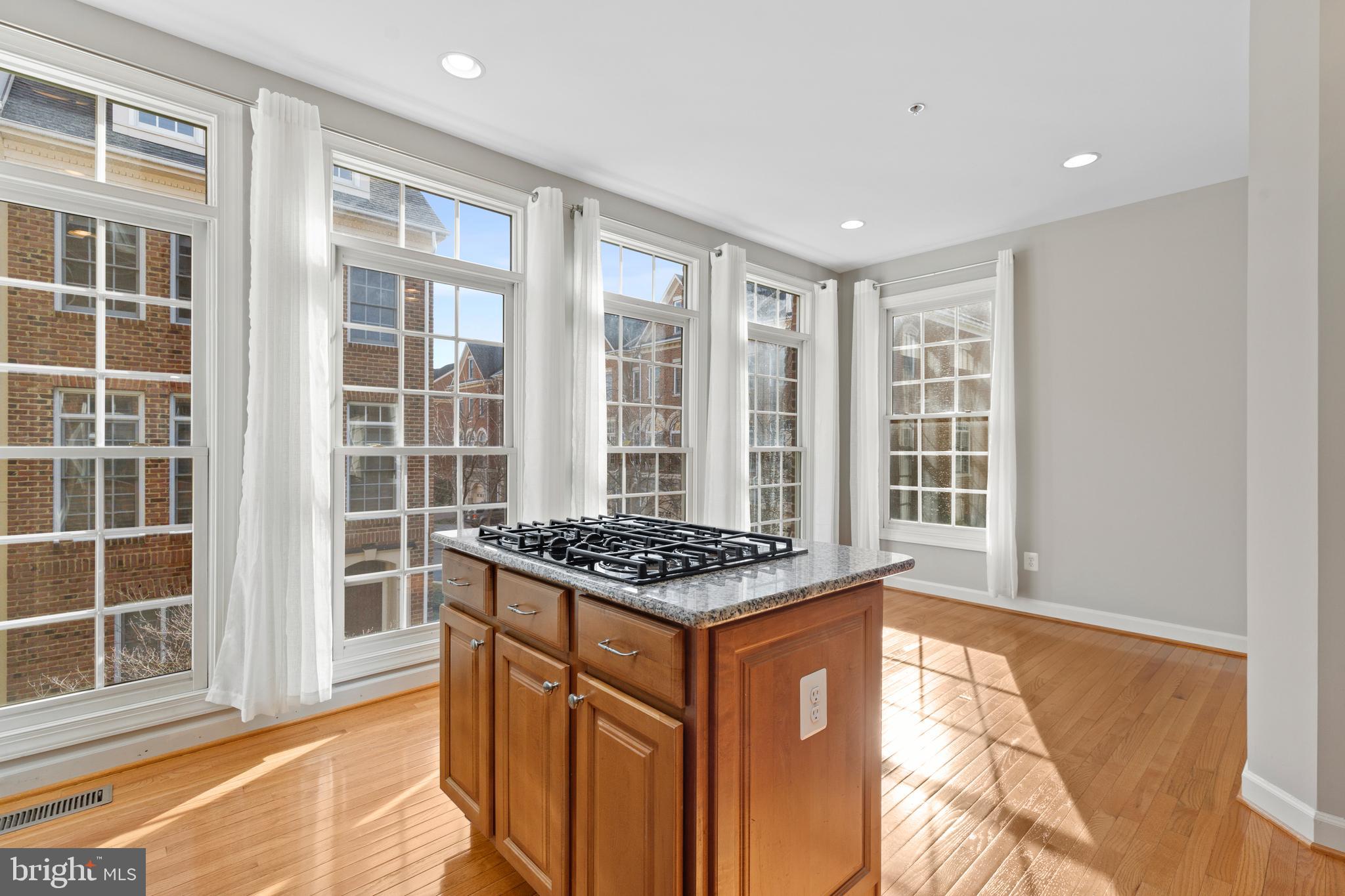 CAMERON STATION - Residential Lease