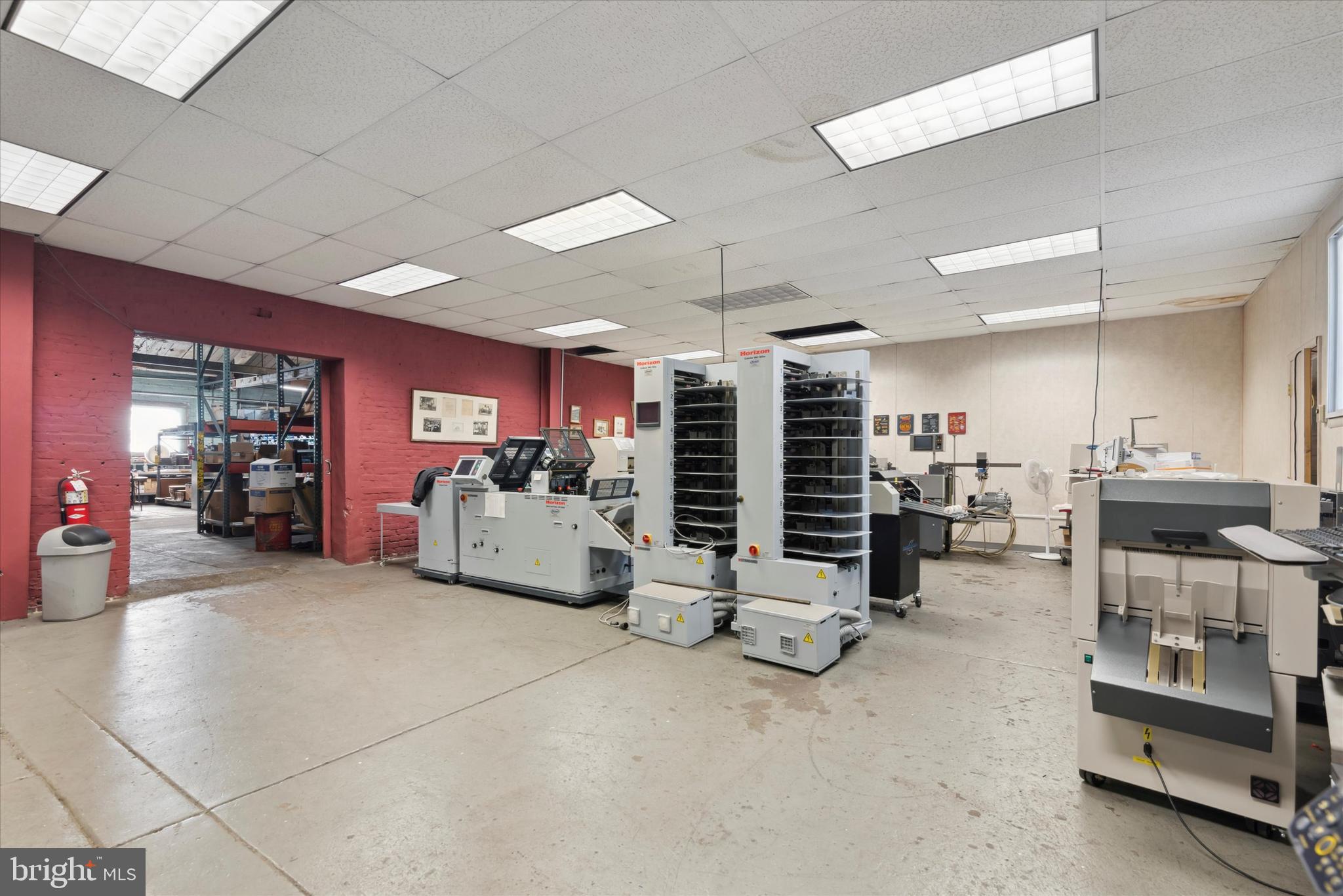 PORT RICHMOND - Commercial Sale