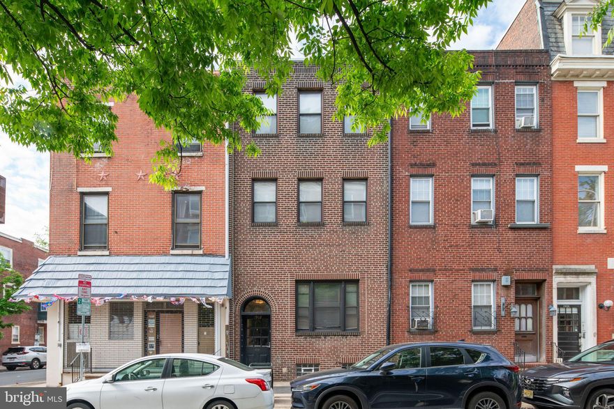 Very modern space. Bamboo flooring. Honed Black granite counter tops with a glass backsplash, and stainless steel appliances. Custom glass shower doors with chrome rain head and white Thasos marble along with wall-mounted faucets and vessel sinks. Duckless A/C and industrial radiators. This is a gorgeous Rittenhouse Square rental opportunity! Washer & Dryer in the basement