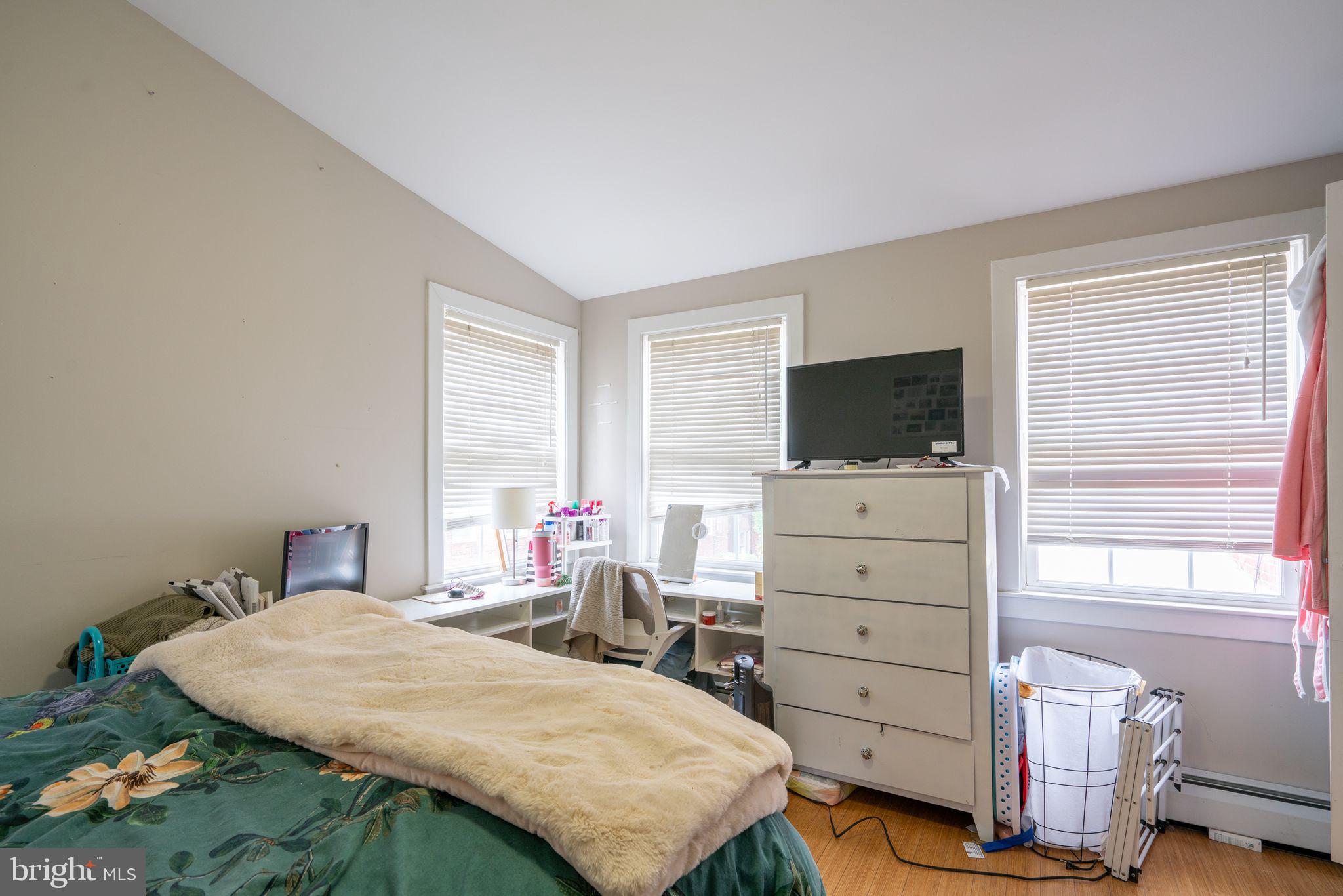 RITTENHOUSE SQUARE - Residential Lease