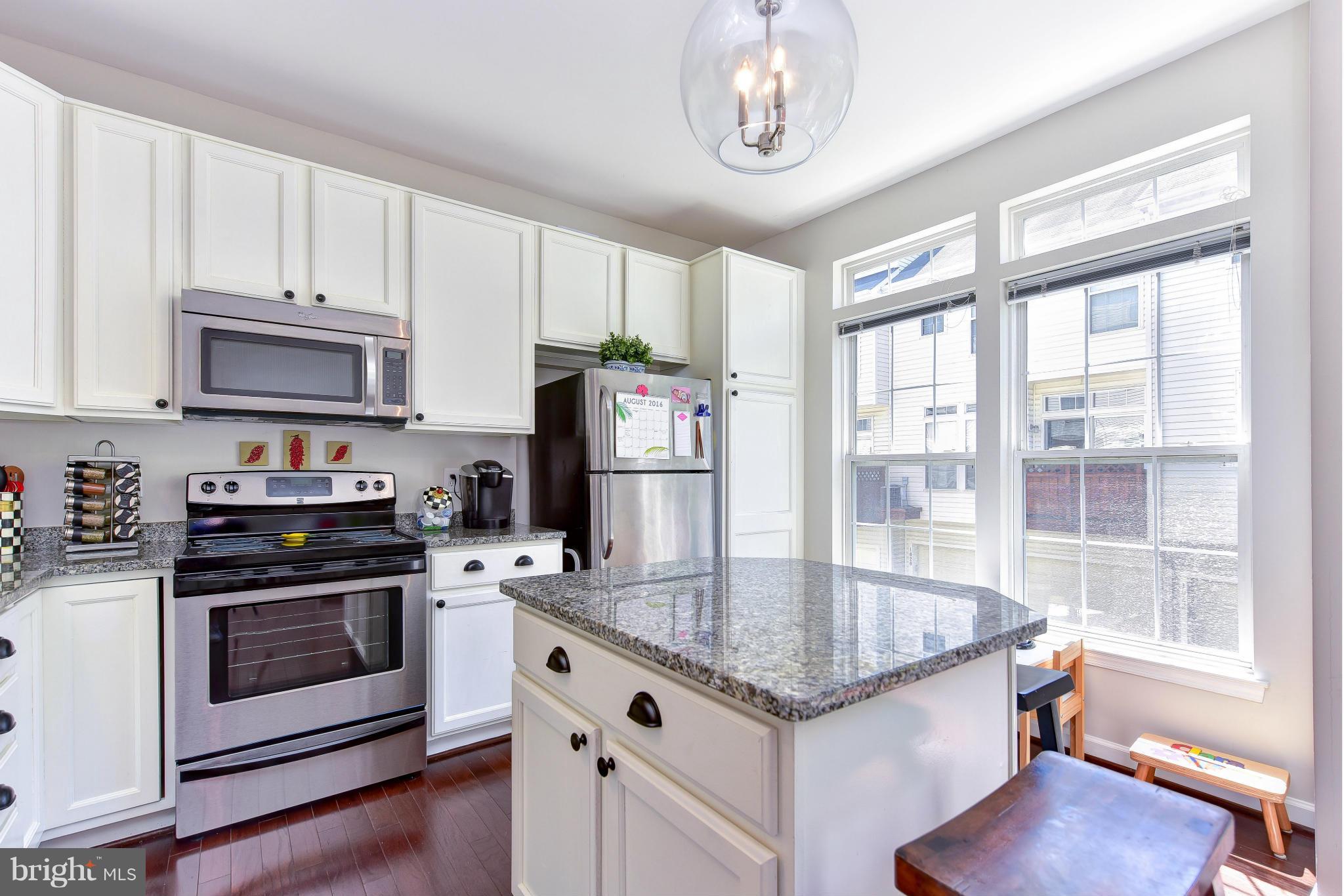 SUMMERS GROVE - Residential