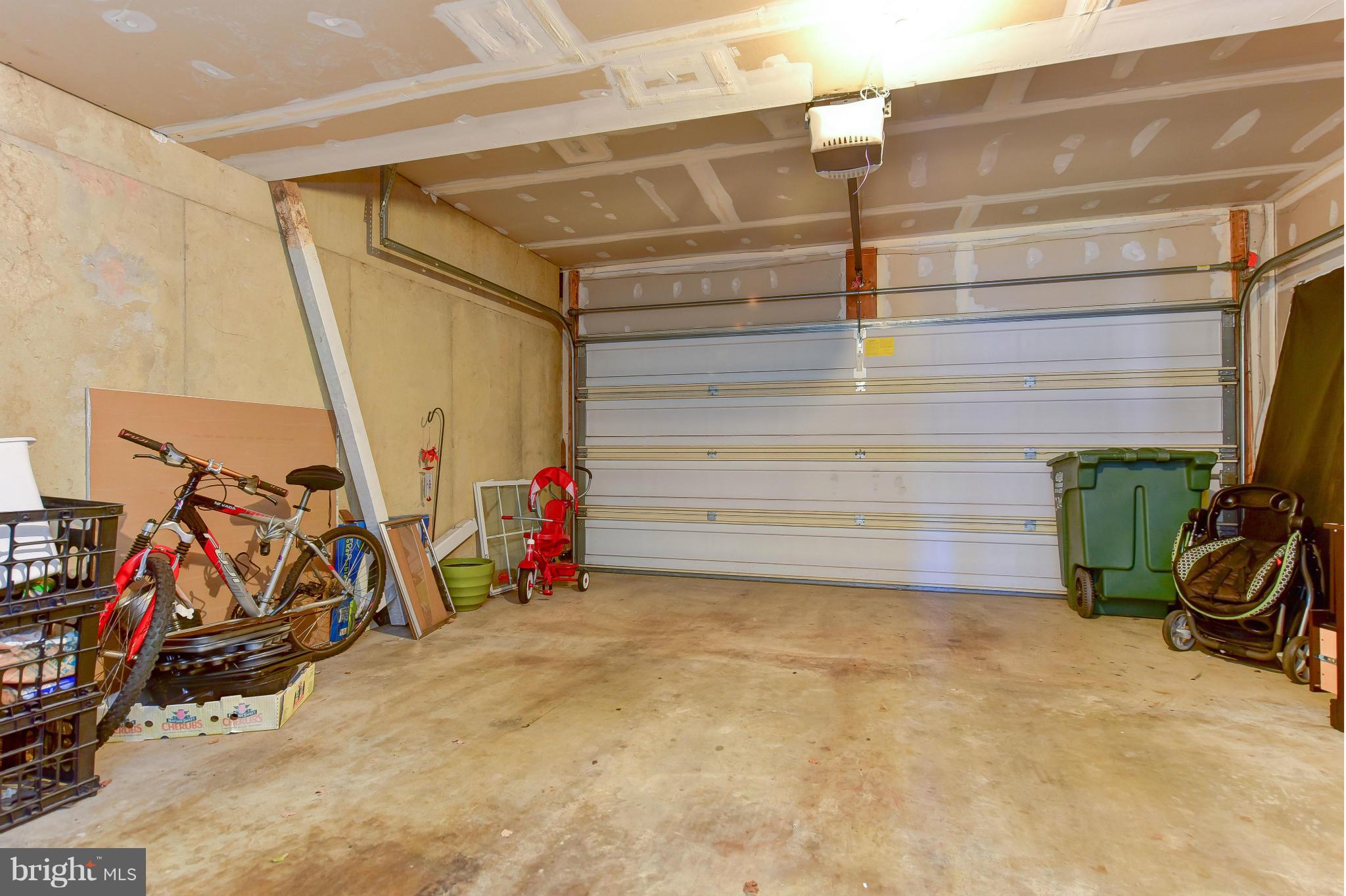 SUMMERS GROVE - Residential