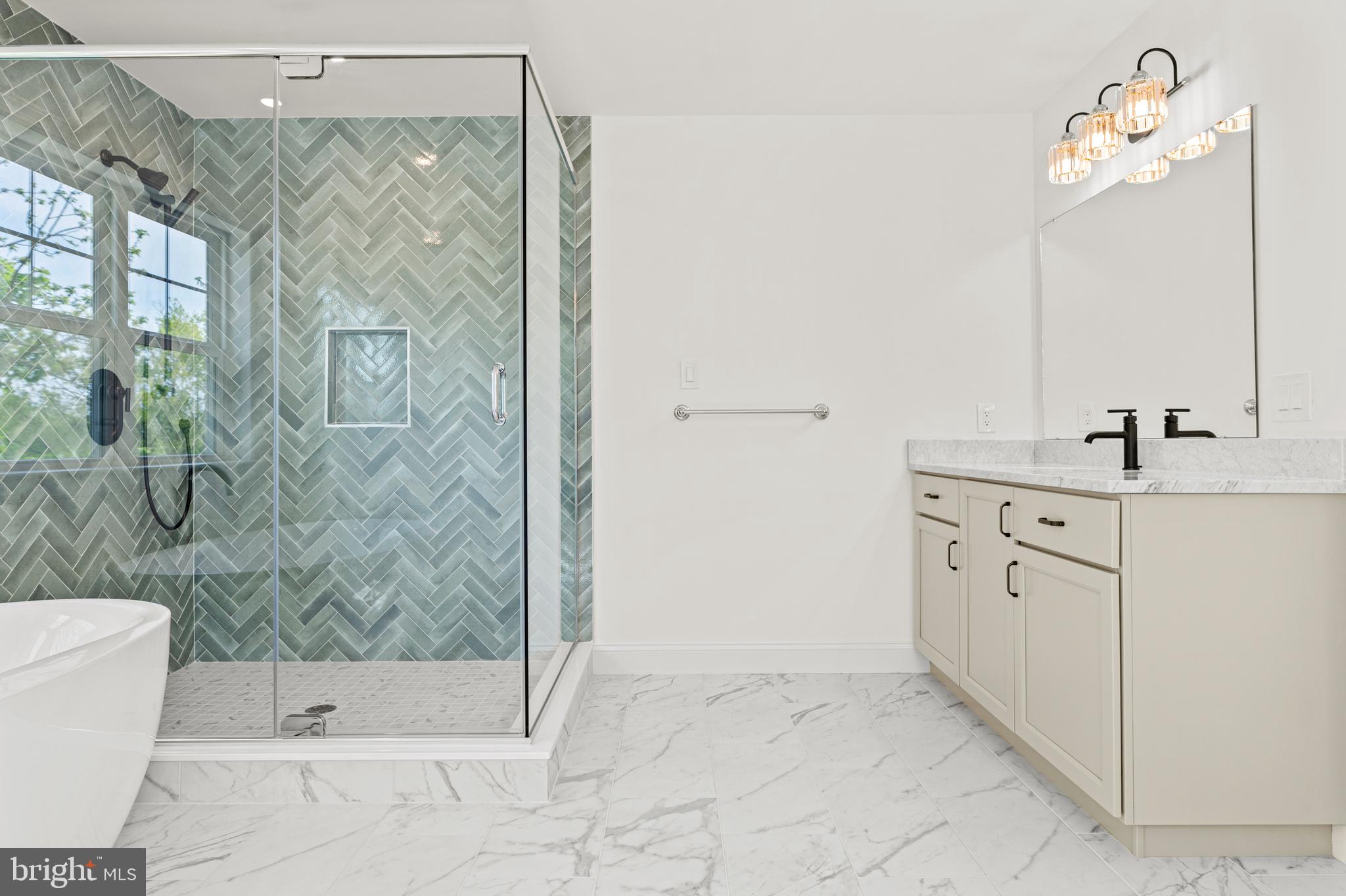 MERION HILL - Residential