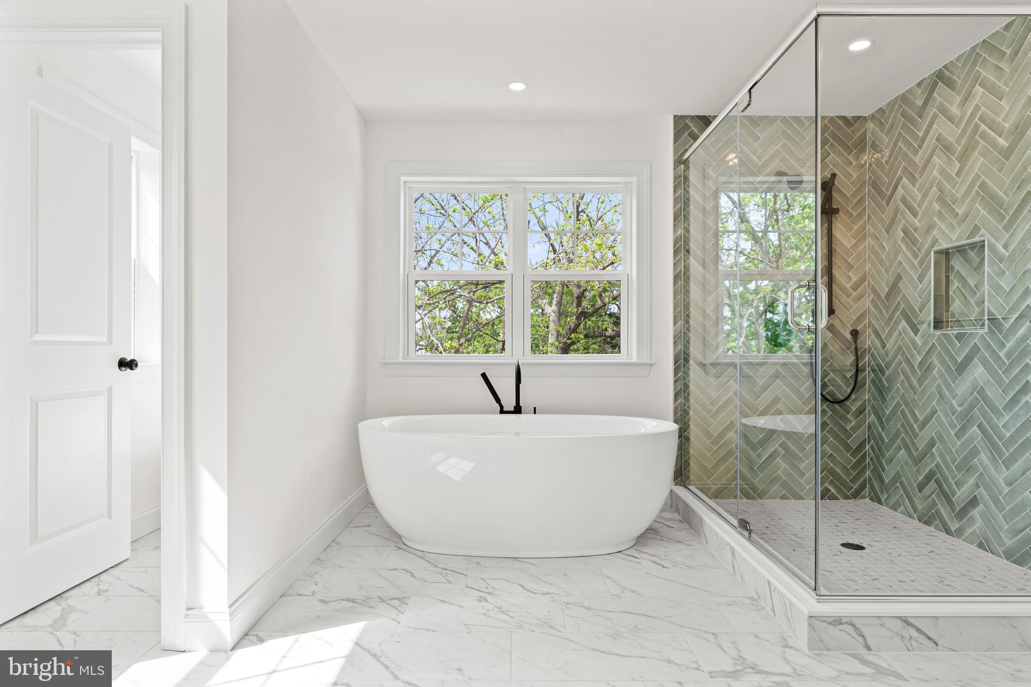 MERION HILL - Residential