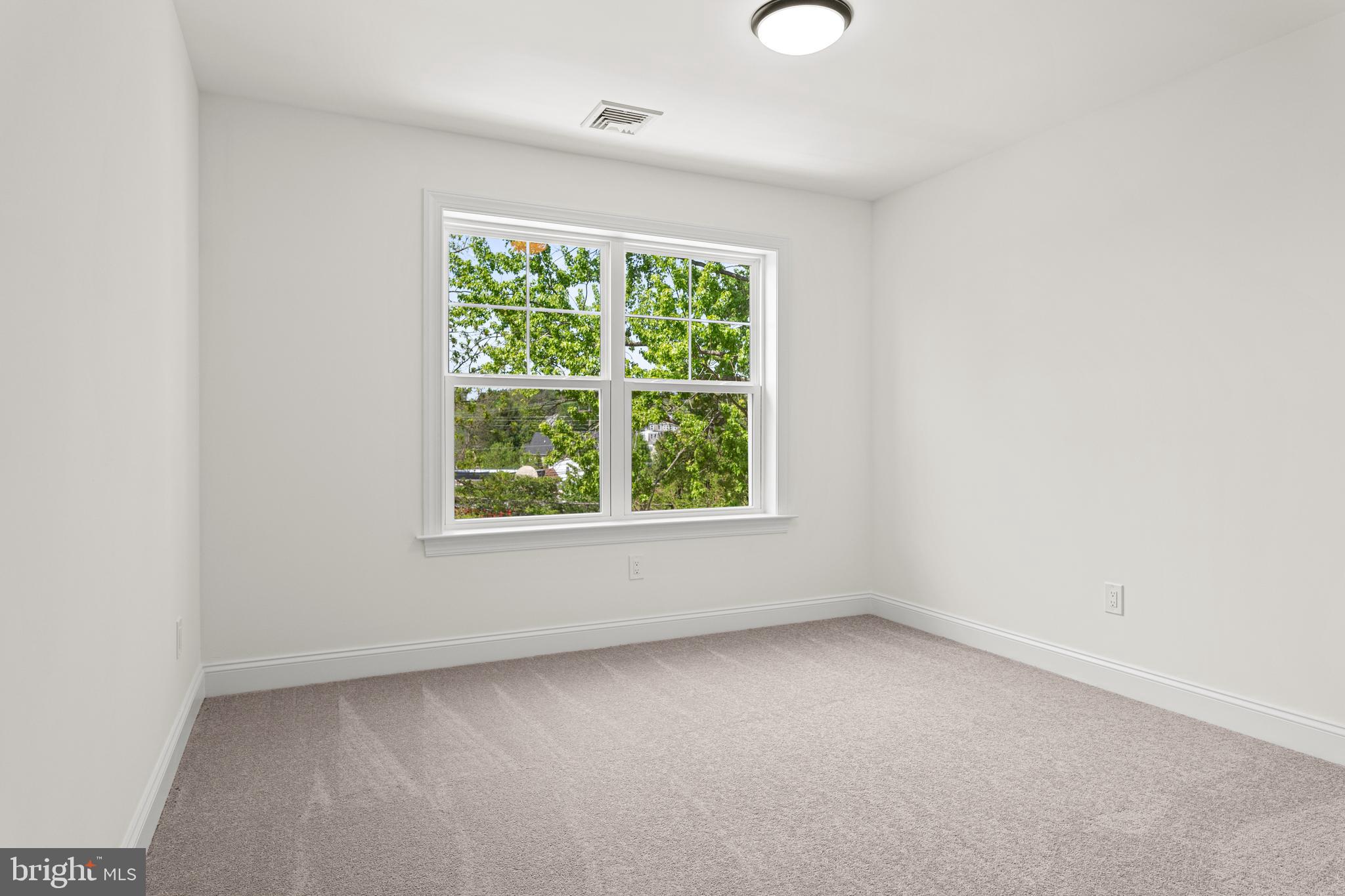 MERION HILL - Residential