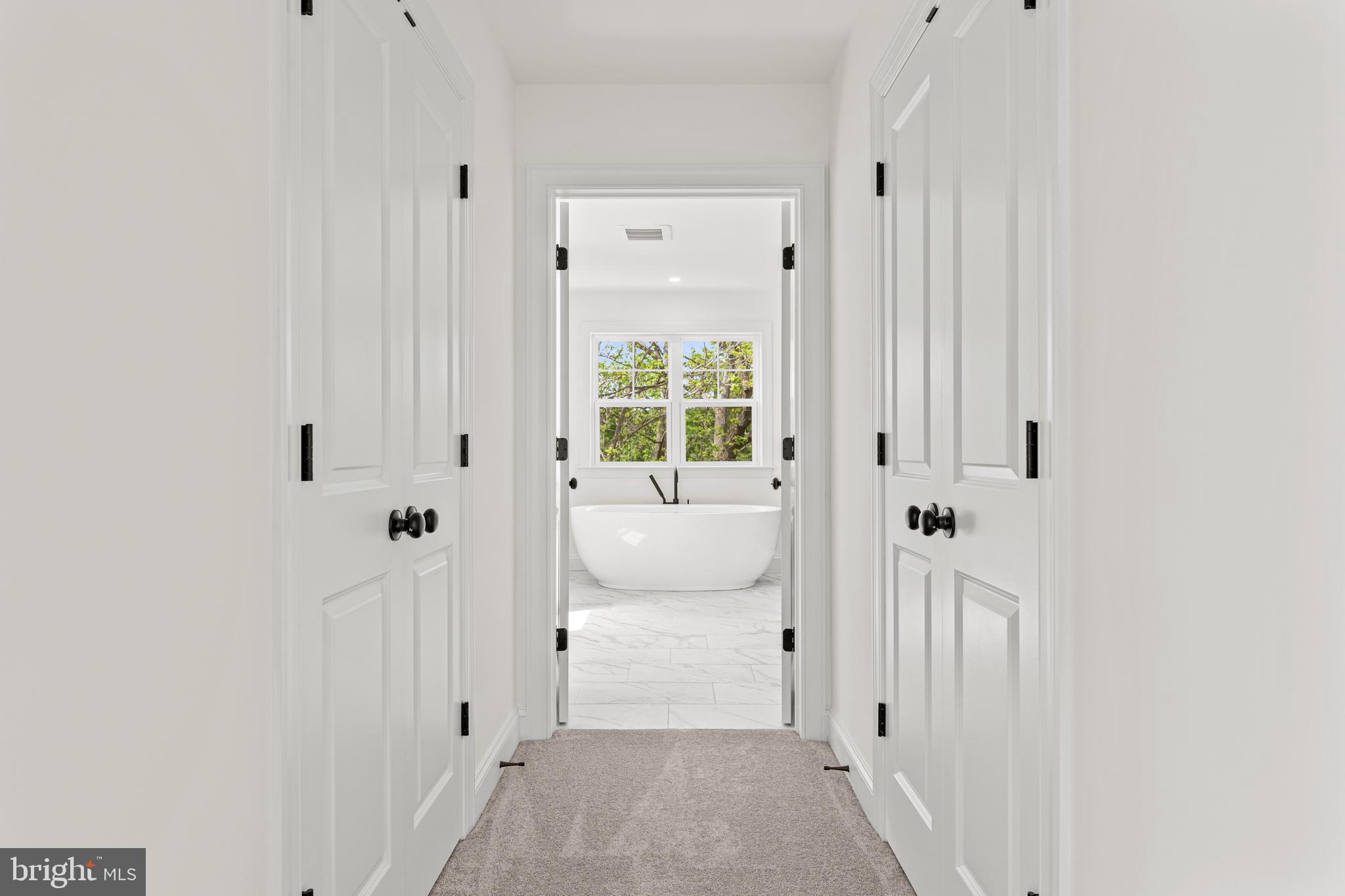 MERION HILL - Residential