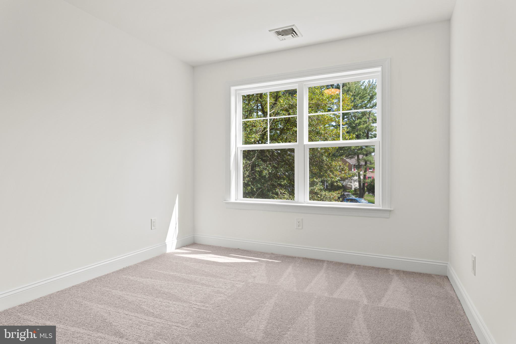 MERION HILL - Residential