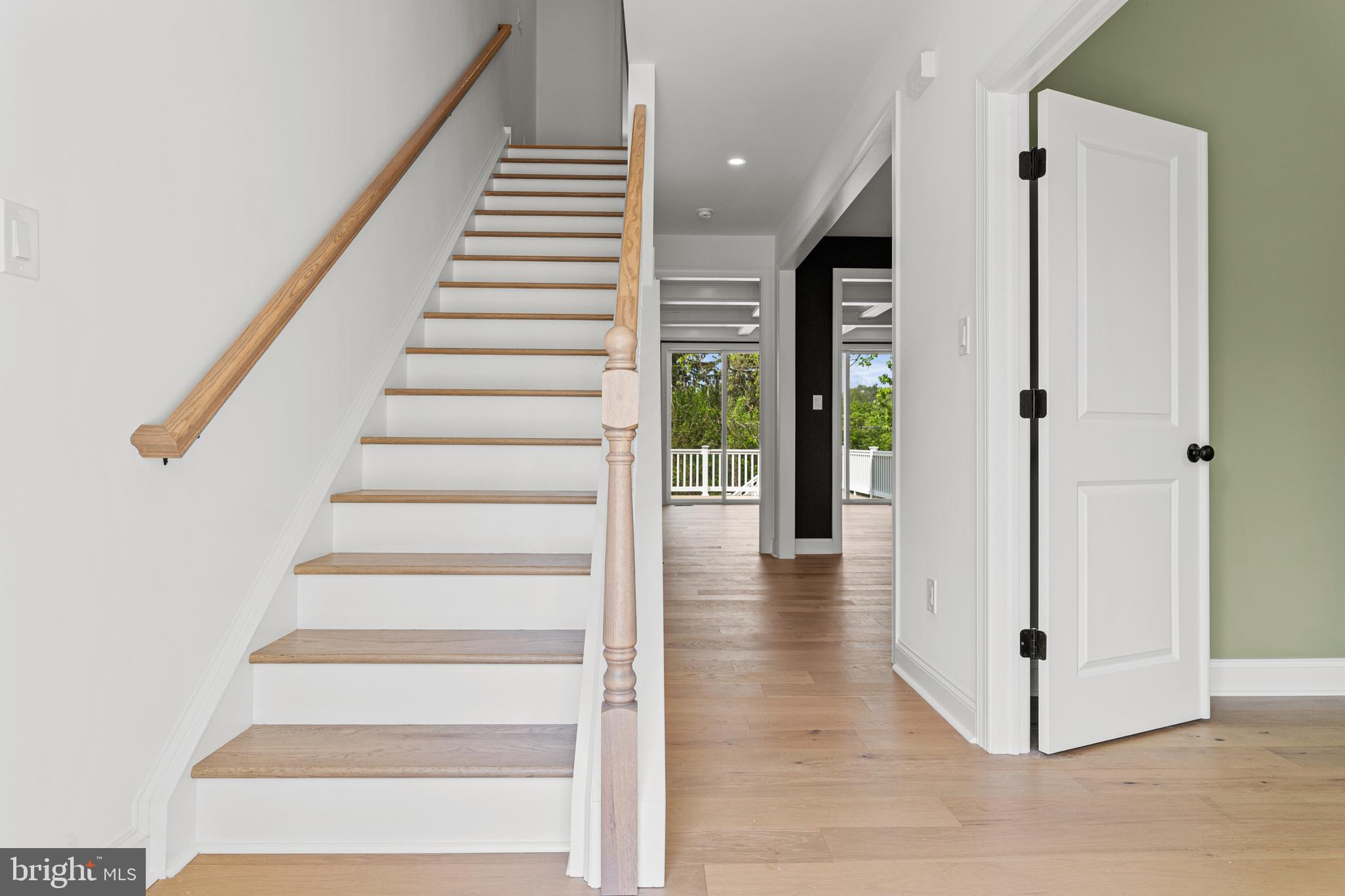 MERION HILL - Residential