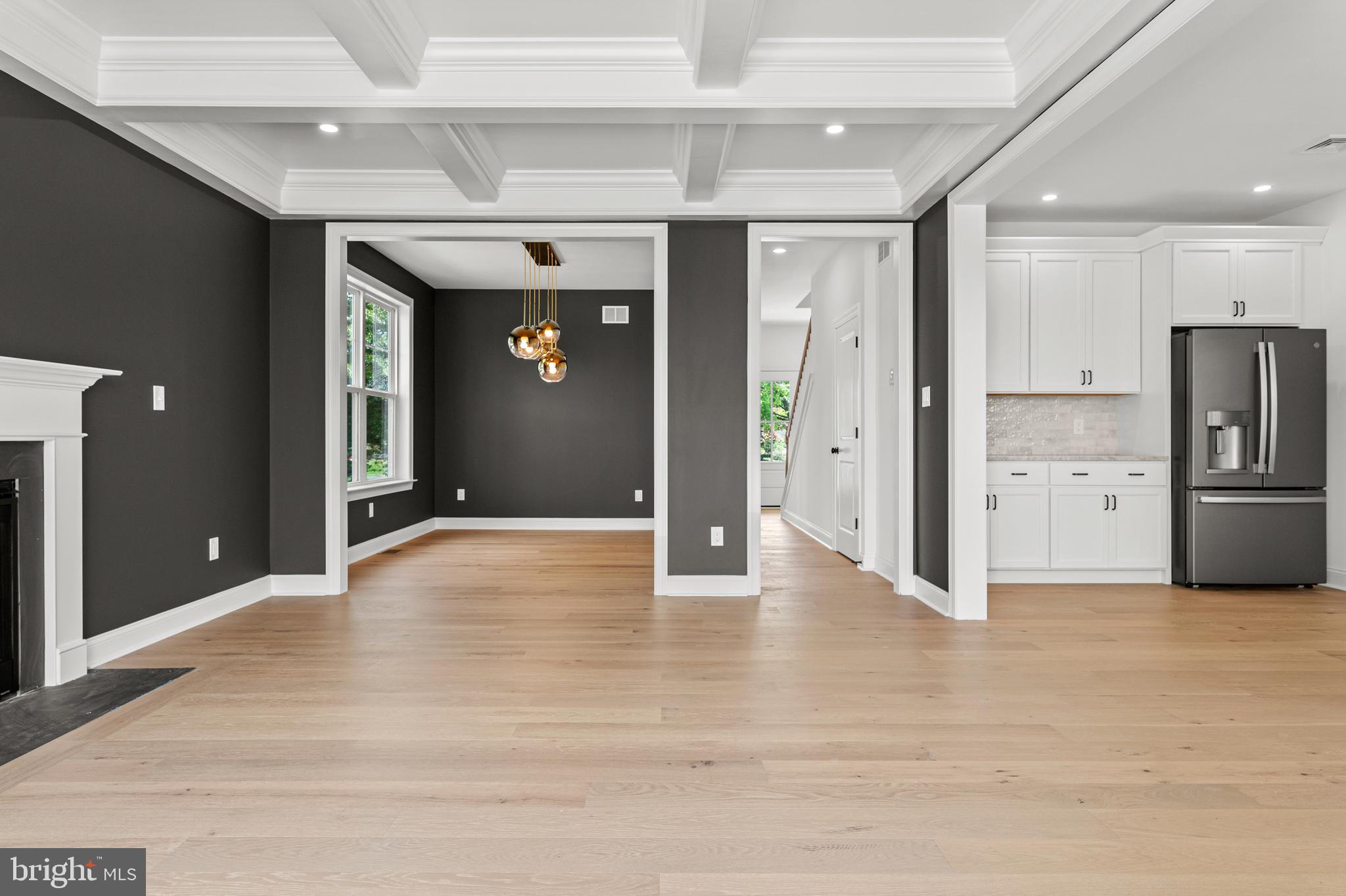 MERION HILL - Residential