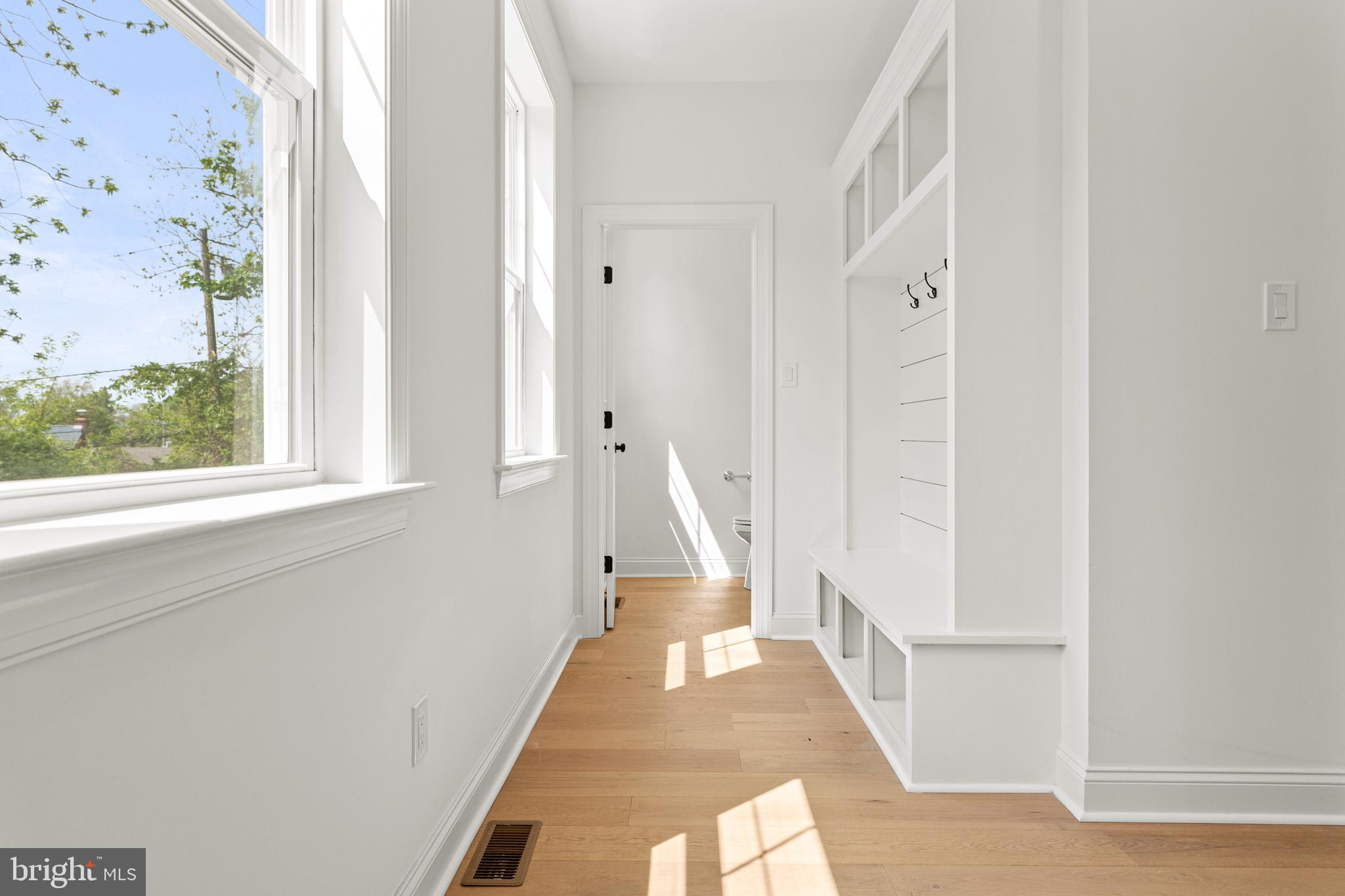 MERION HILL - Residential