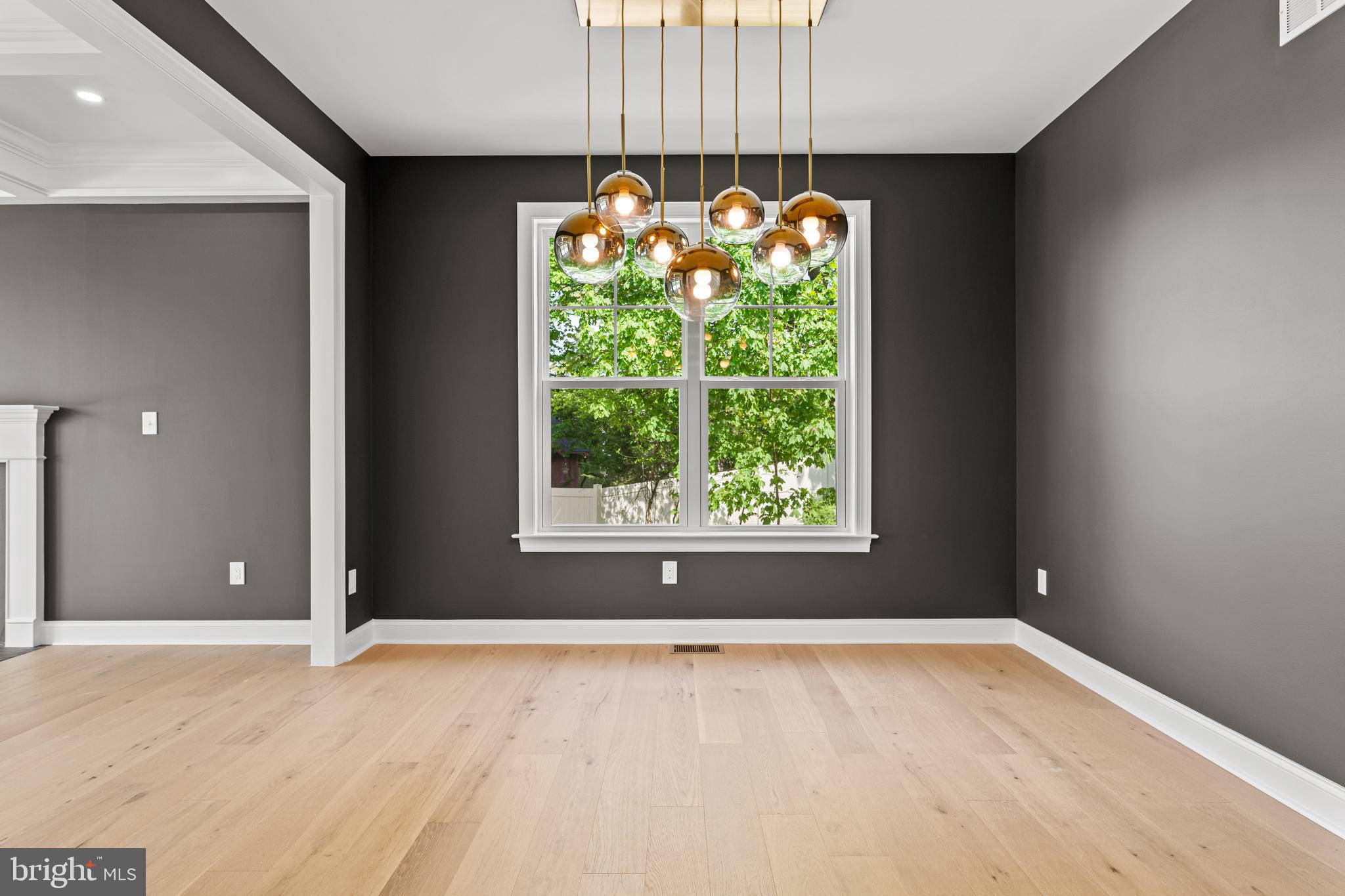 MERION HILL - Residential