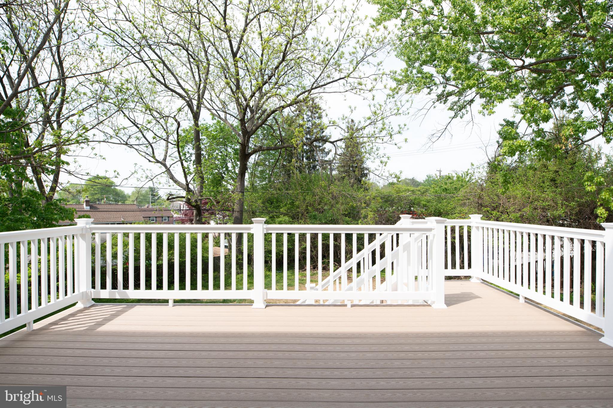 MERION HILL - Residential