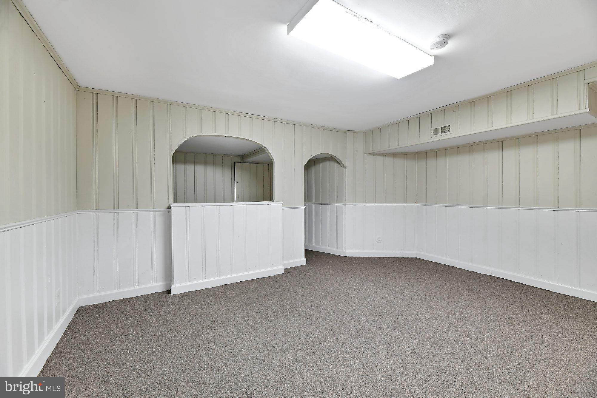 SAINT JOSEPHS - Residential Lease