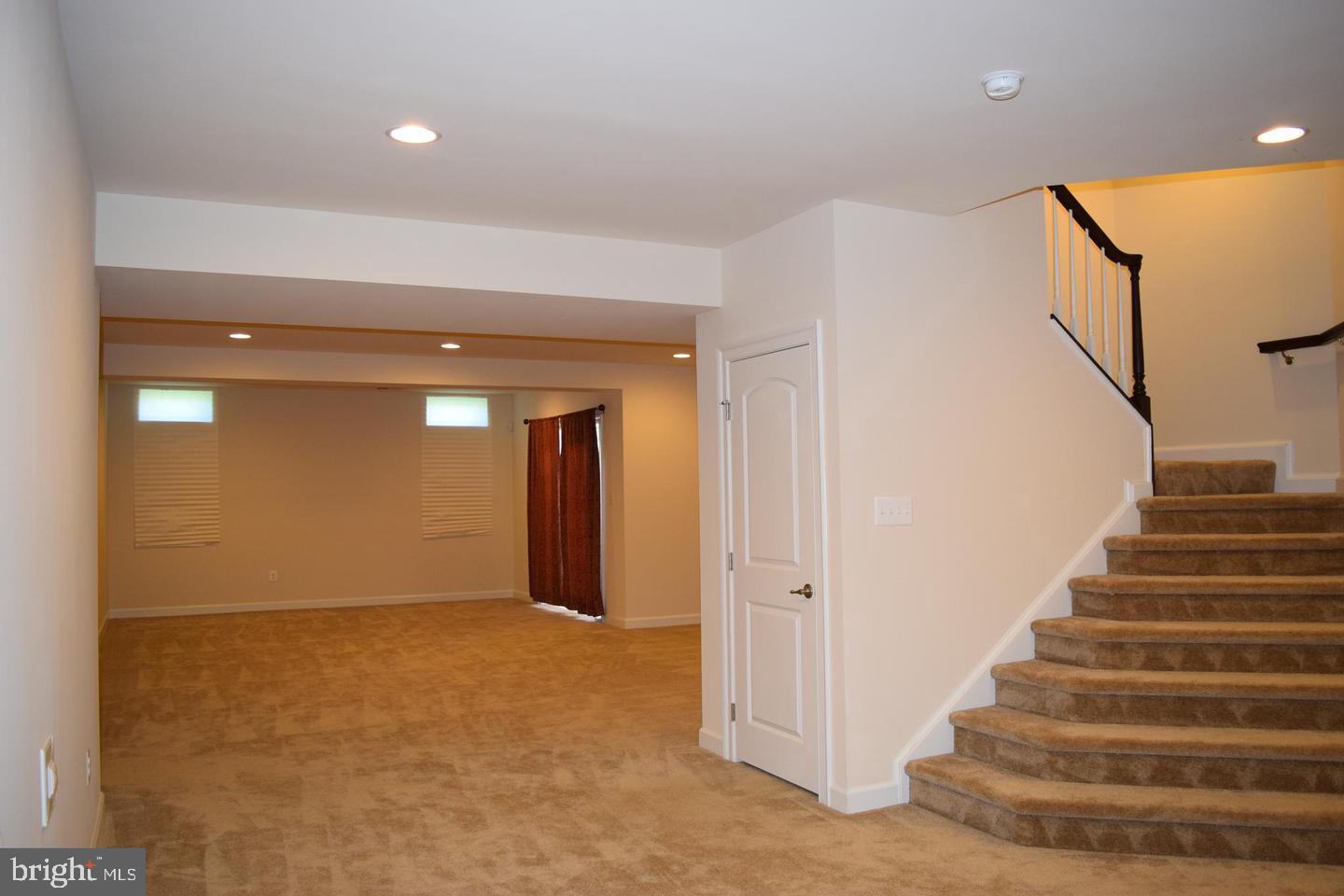 MARBURY - Residential Lease