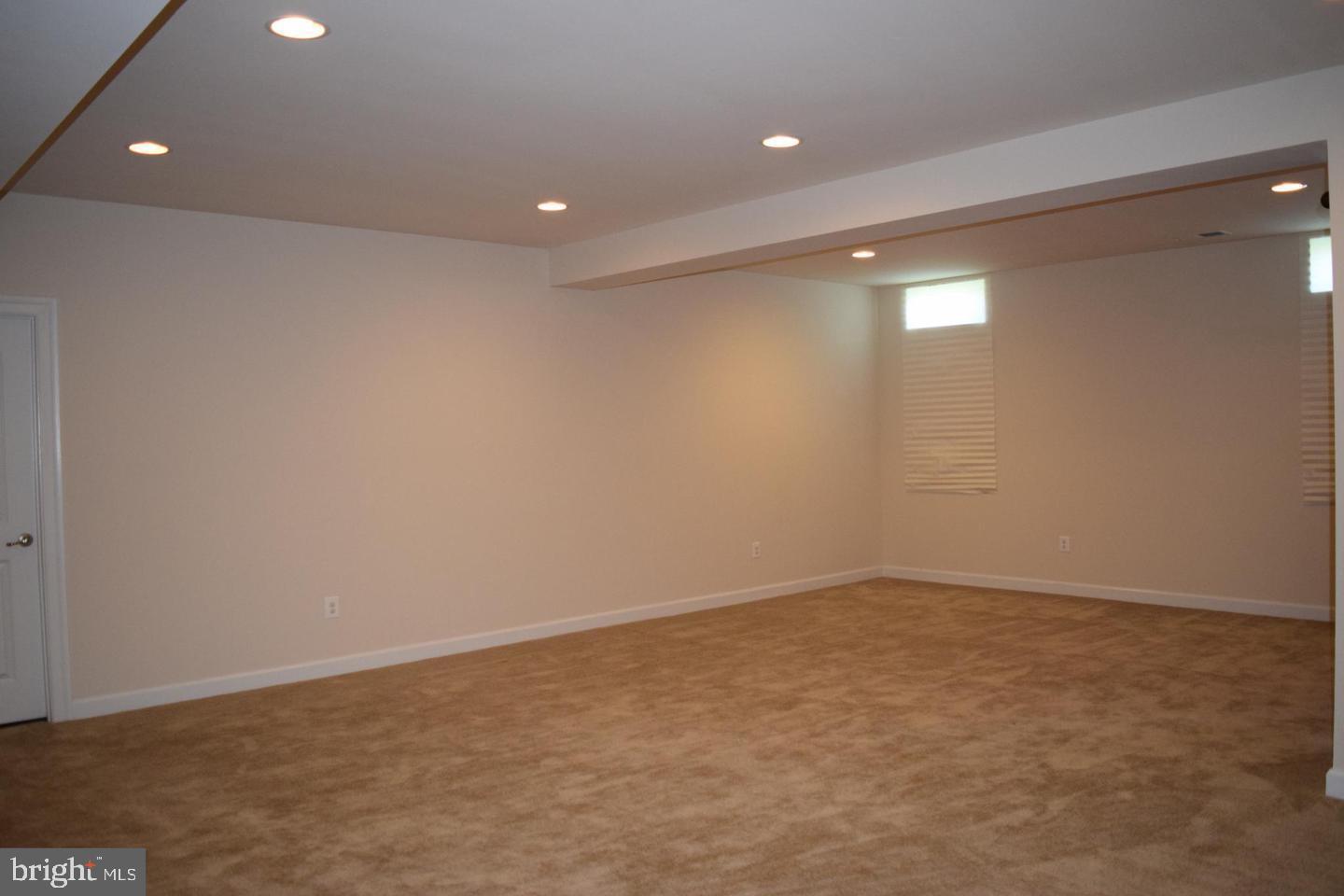 MARBURY - Residential Lease