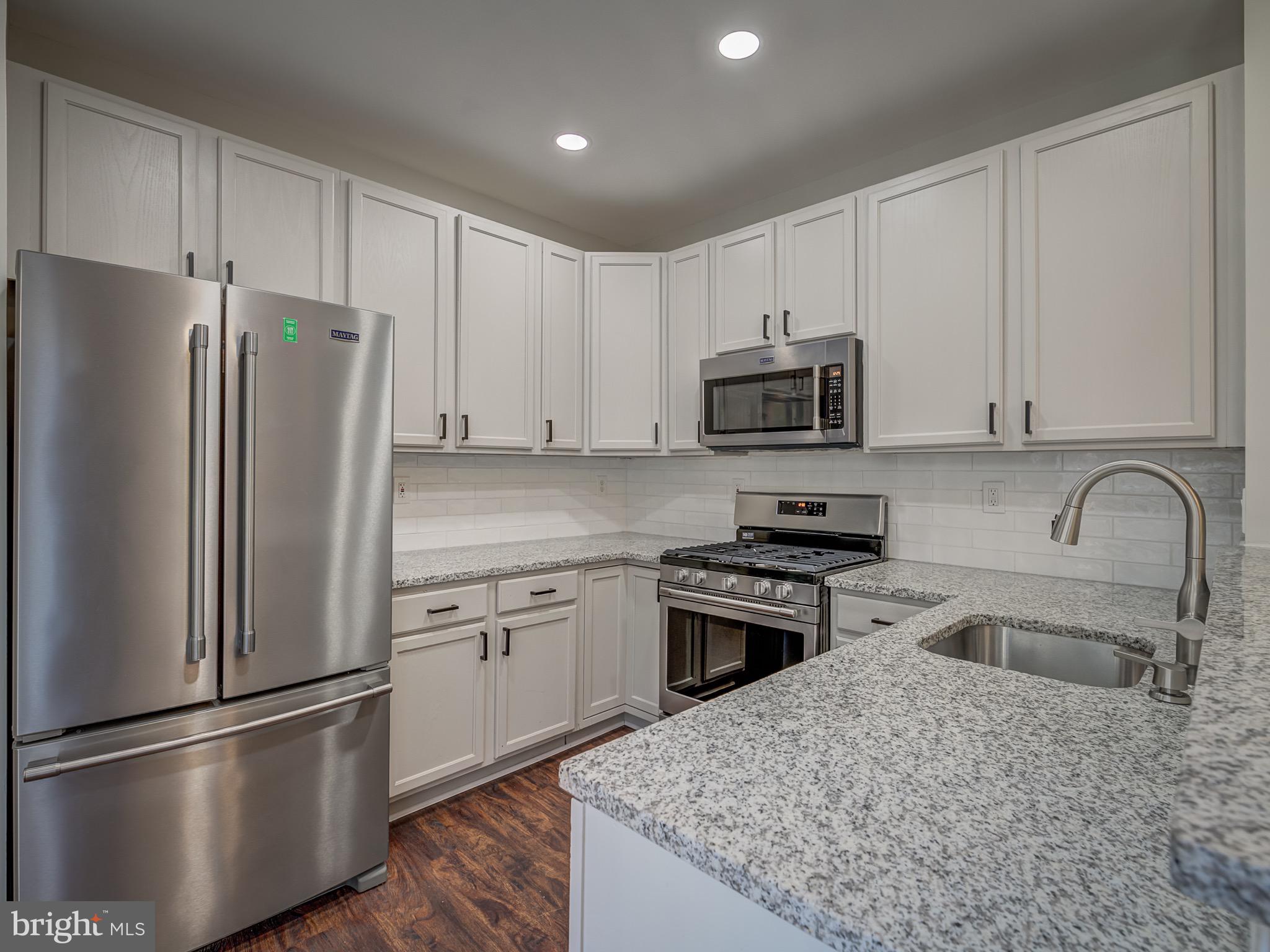 MILESTONE - Residential Lease