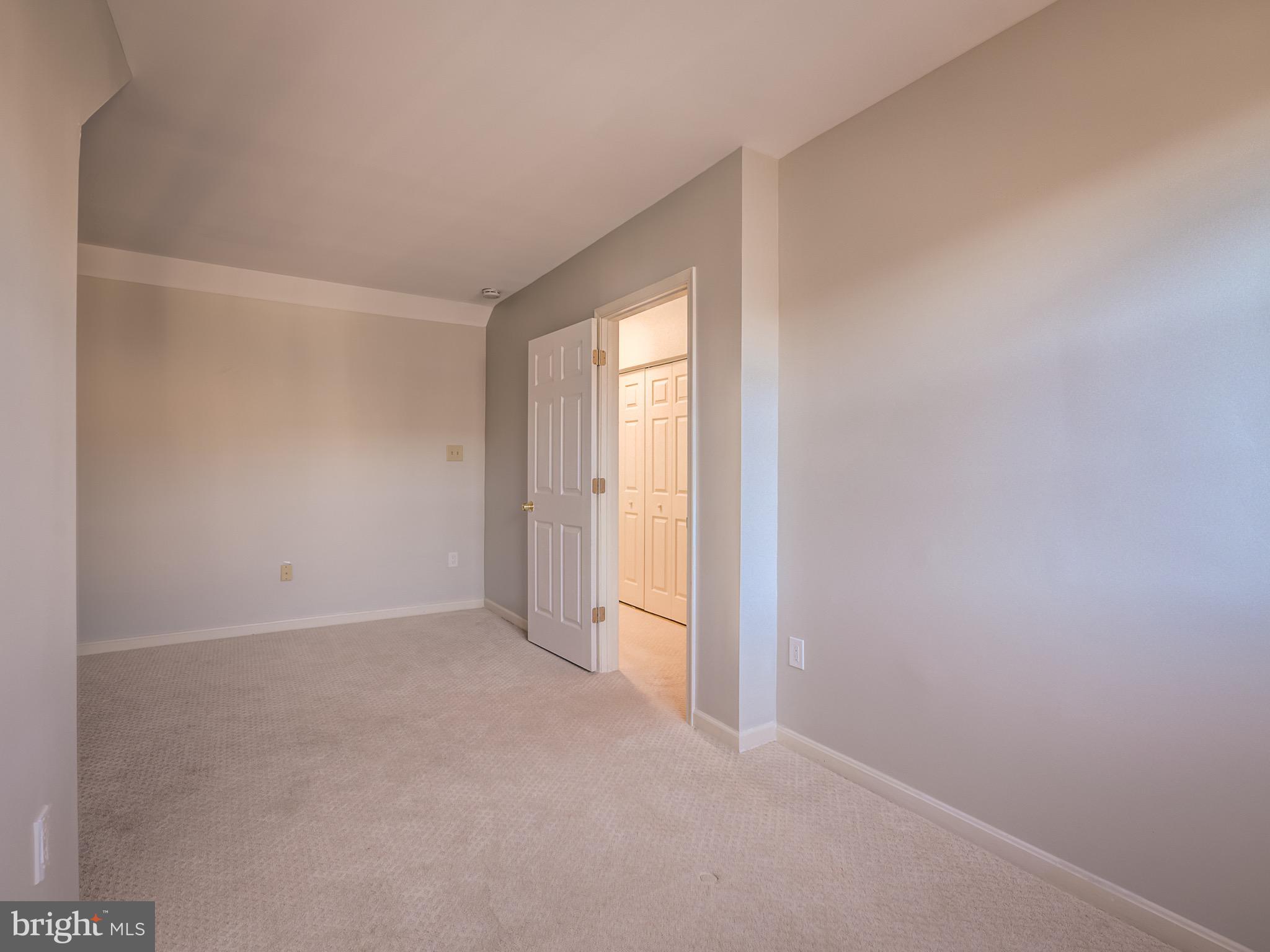 MILESTONE - Residential Lease