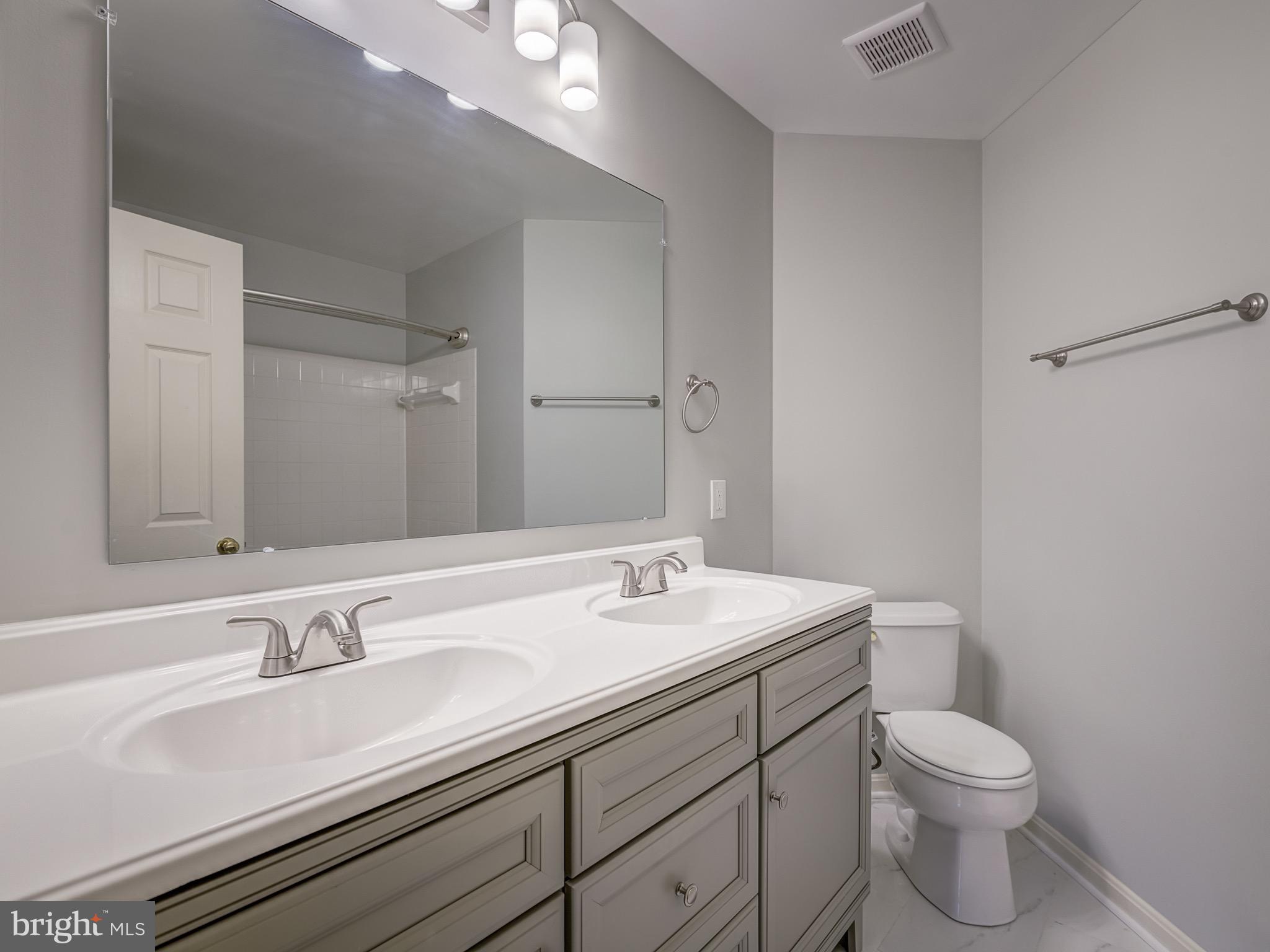 MILESTONE - Residential Lease