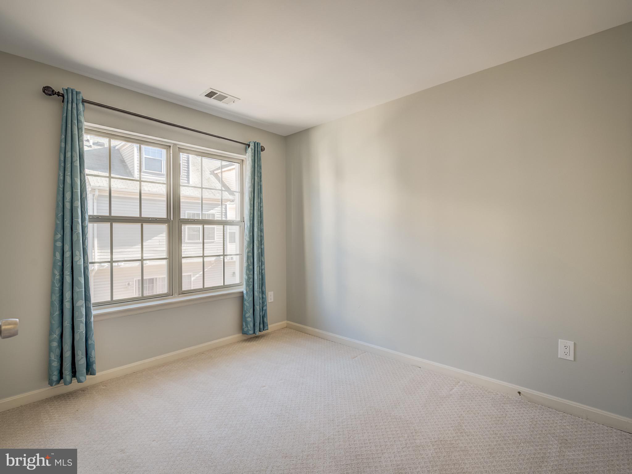 MILESTONE - Residential Lease