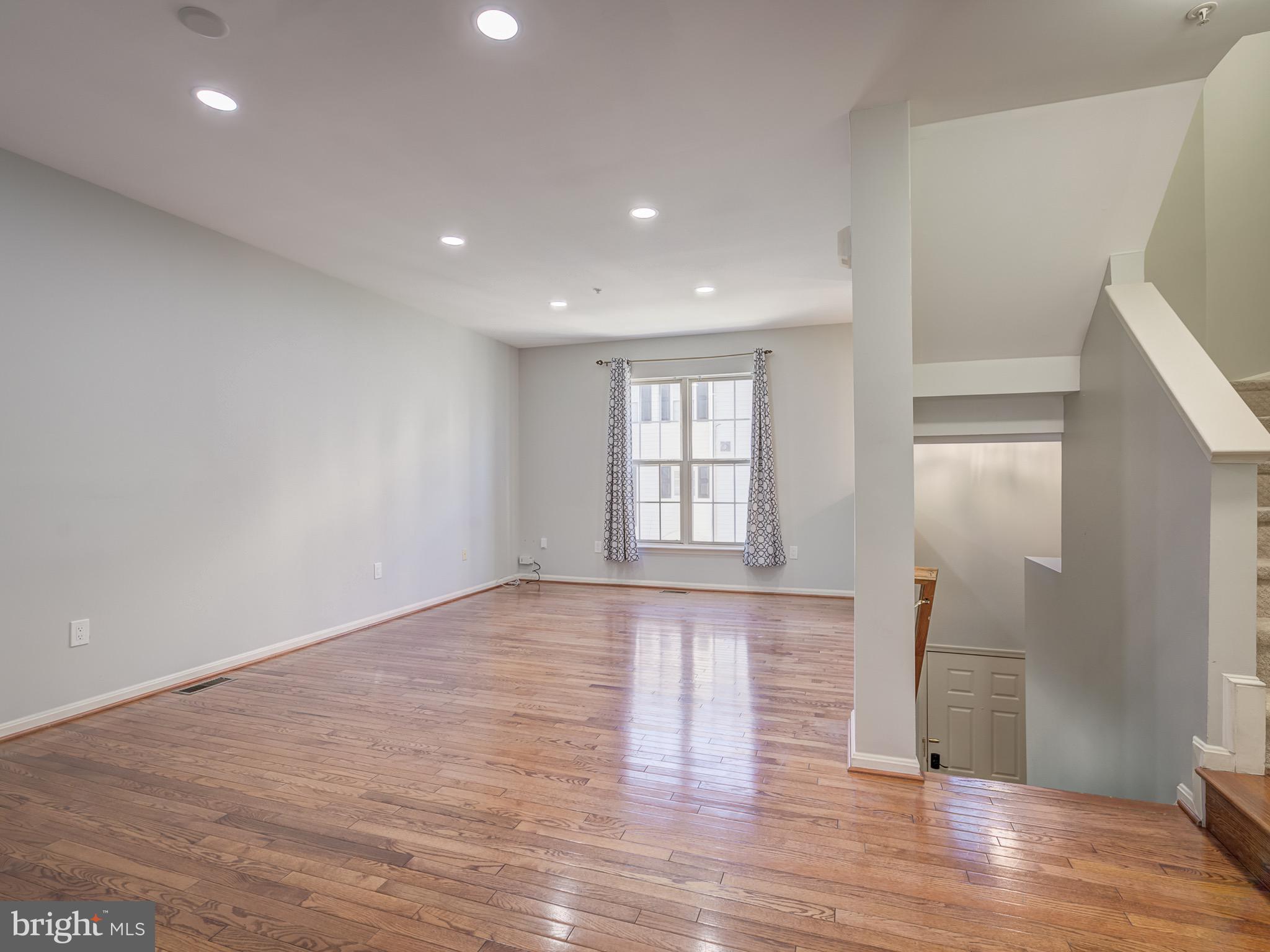 MILESTONE - Residential Lease