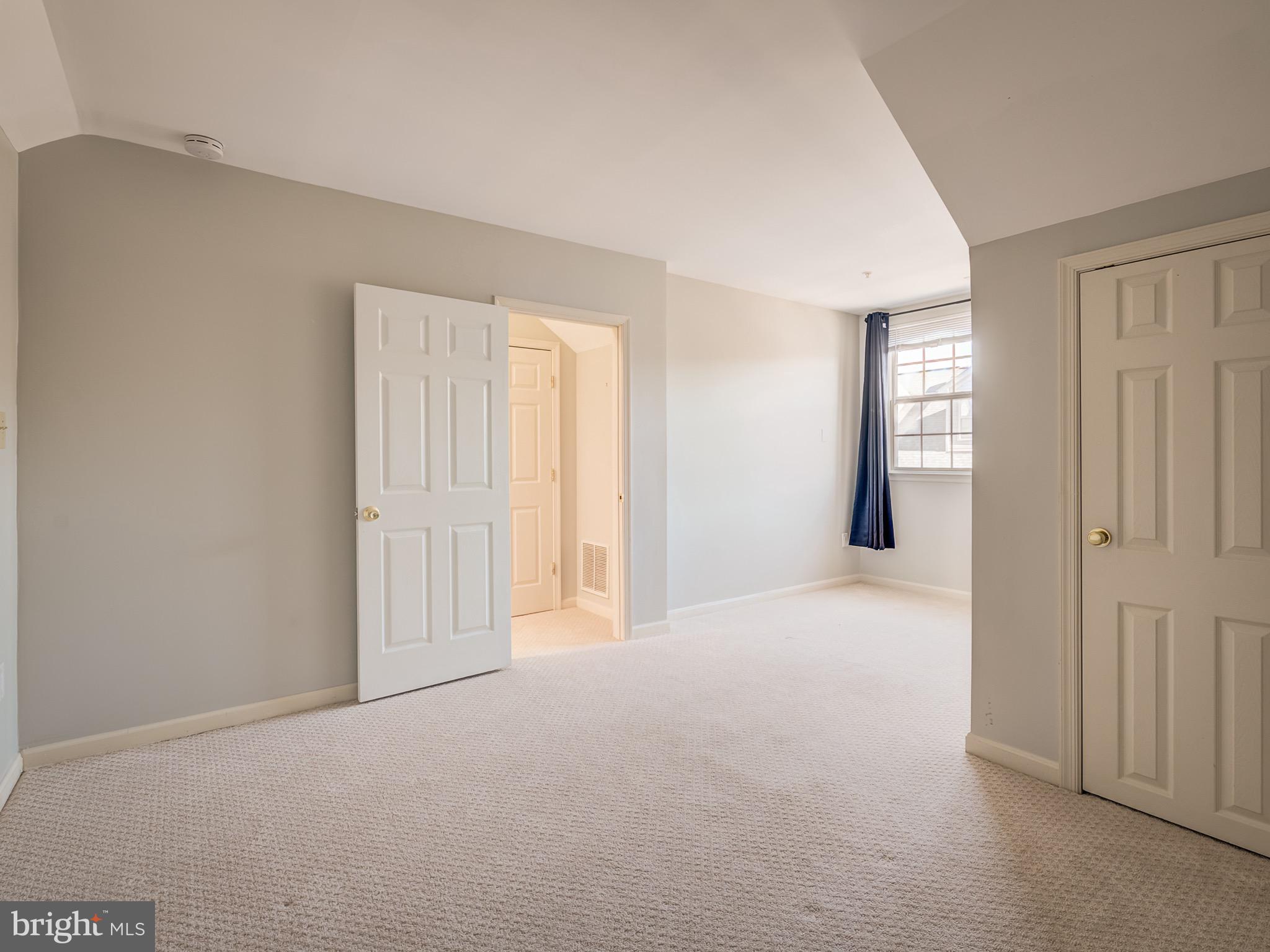 MILESTONE - Residential Lease