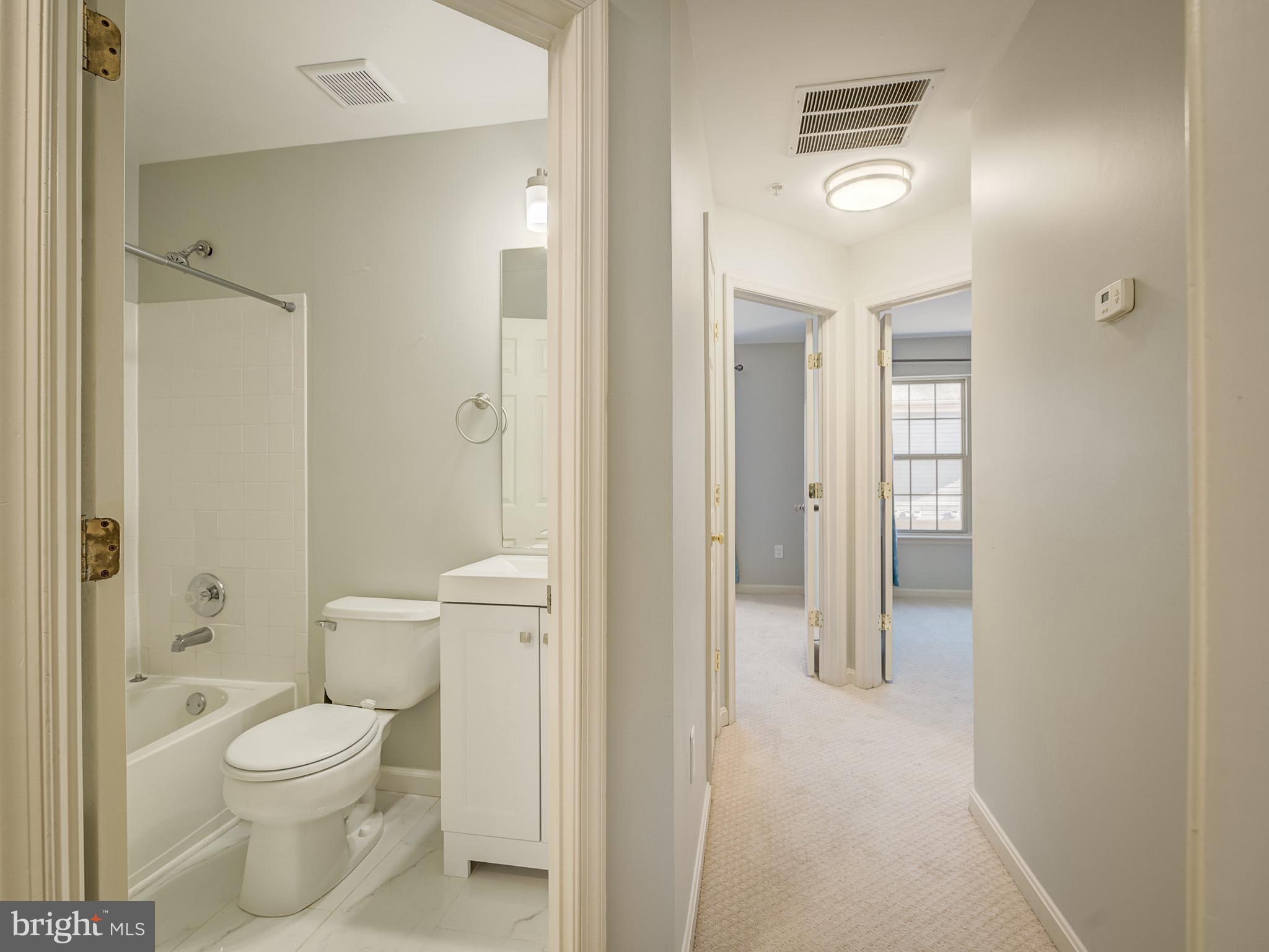 MILESTONE - Residential Lease