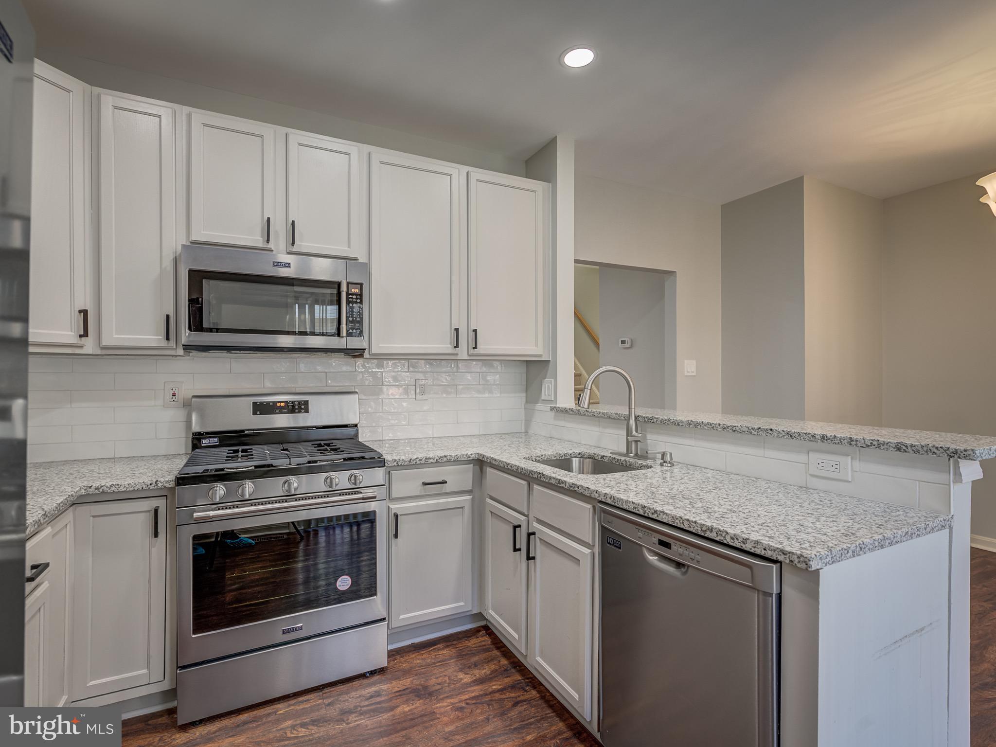 MILESTONE - Residential Lease