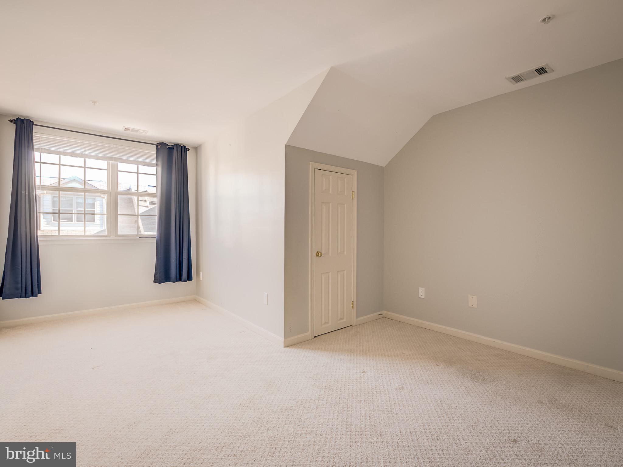 MILESTONE - Residential Lease