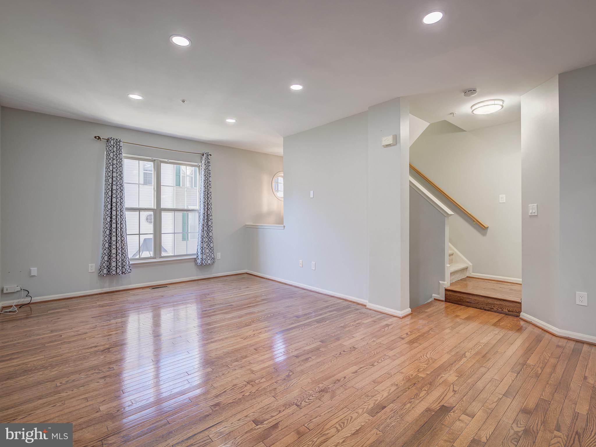 MILESTONE - Residential Lease