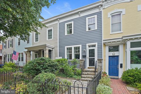 316 5TH STREET NE WASHINGTON DC 20002