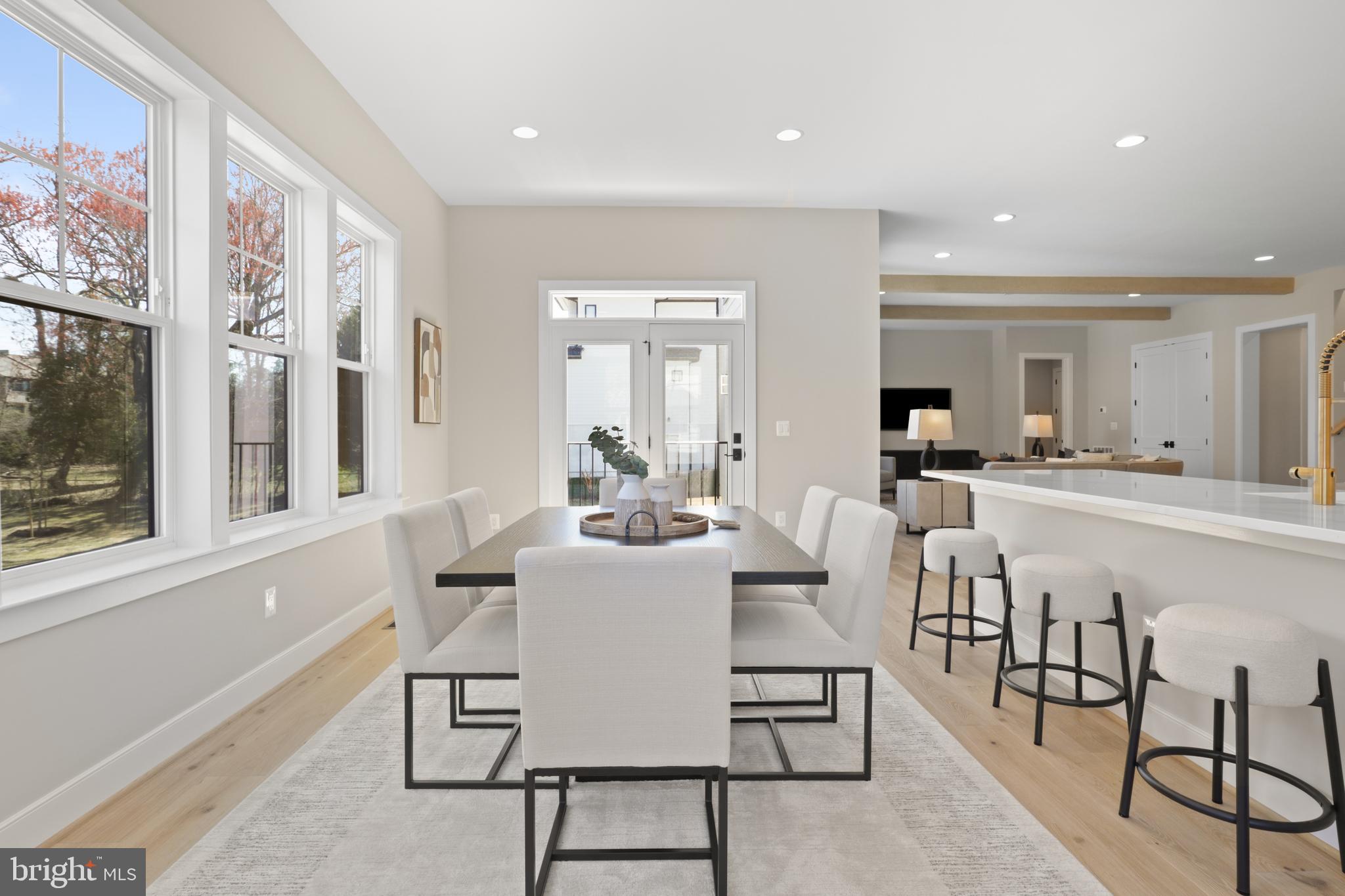 LEONARD - Residential