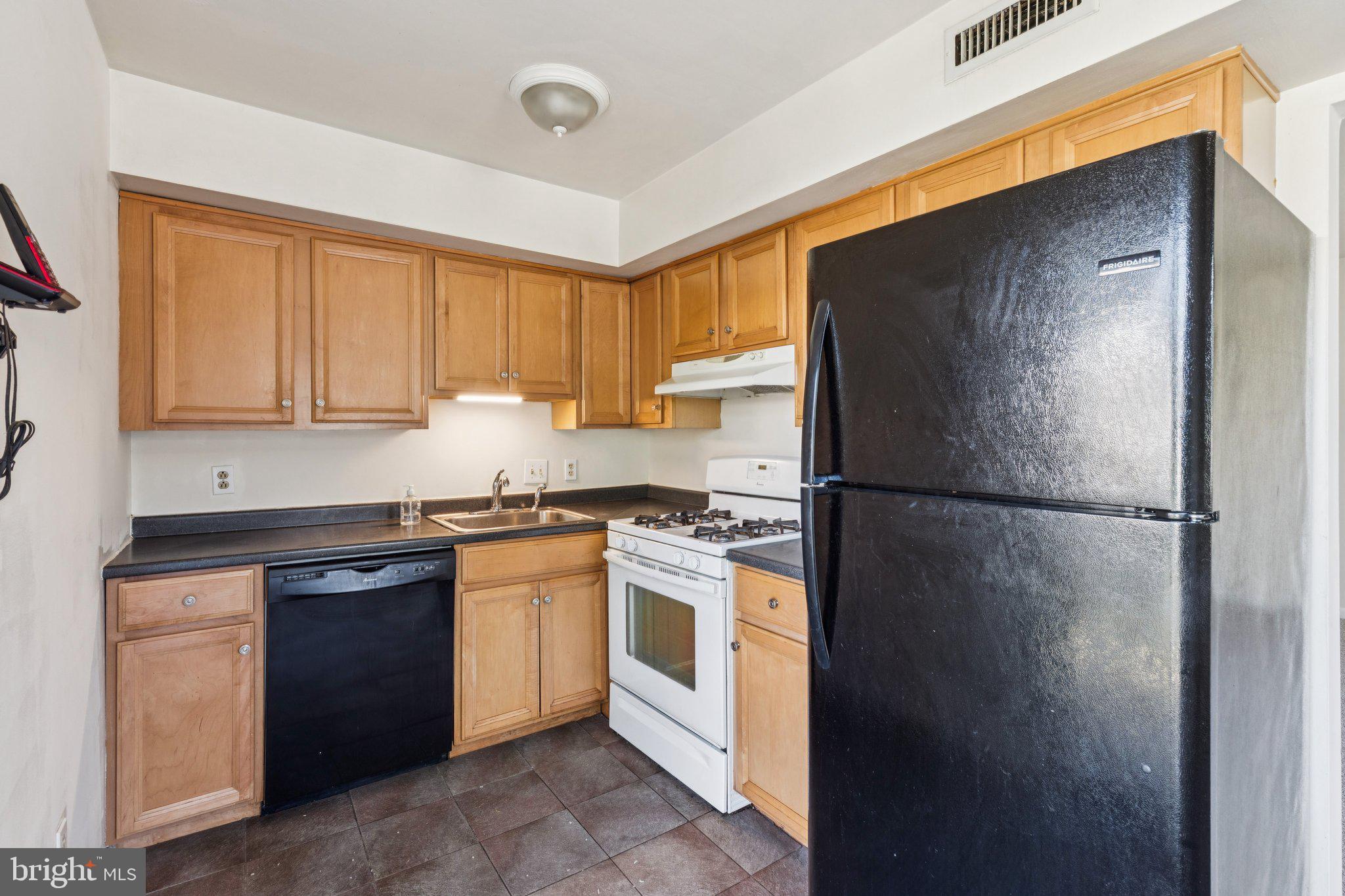 PENN BROOKE - Residential