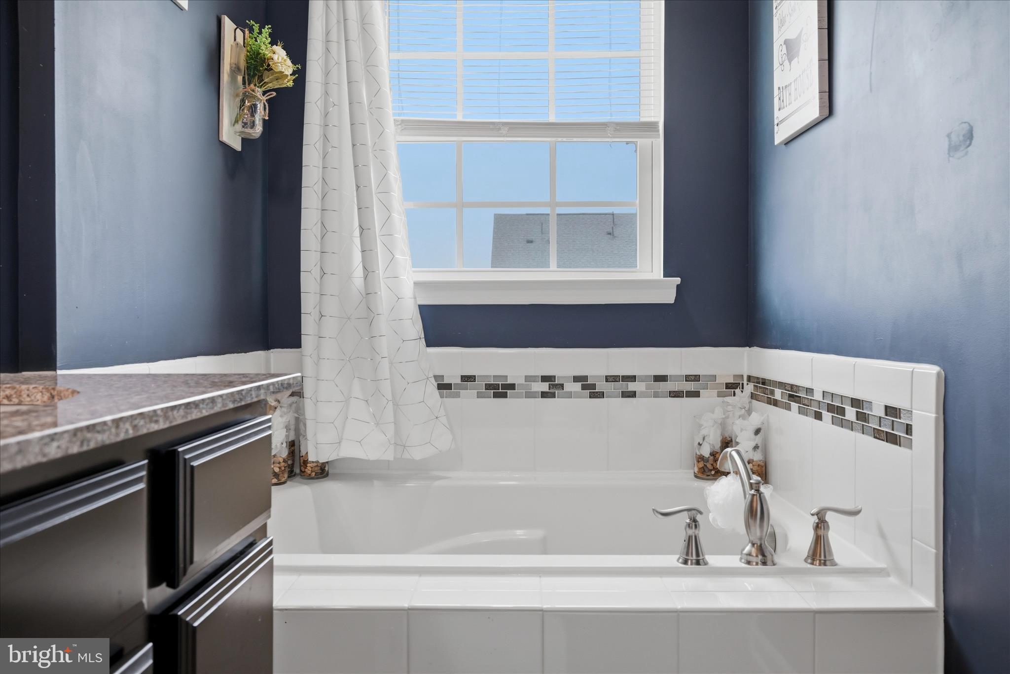 LAKE FREDERICK - Residential