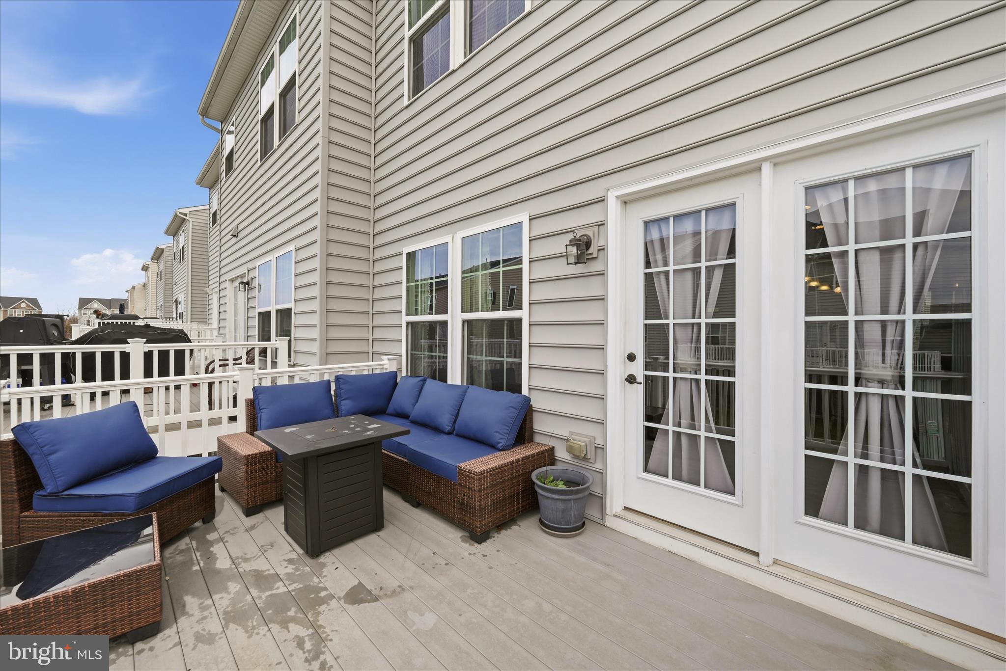 LAKE FREDERICK - Residential