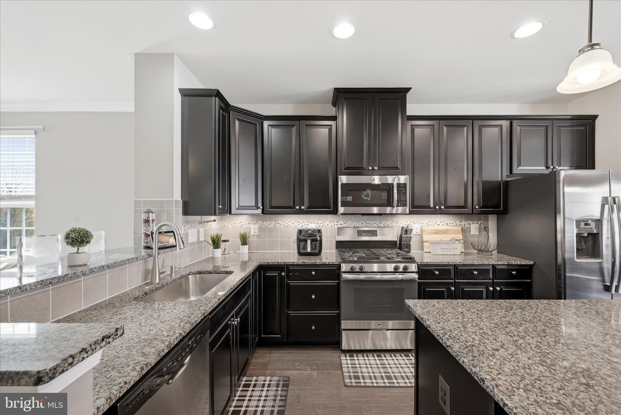 LAKE FREDERICK - Residential