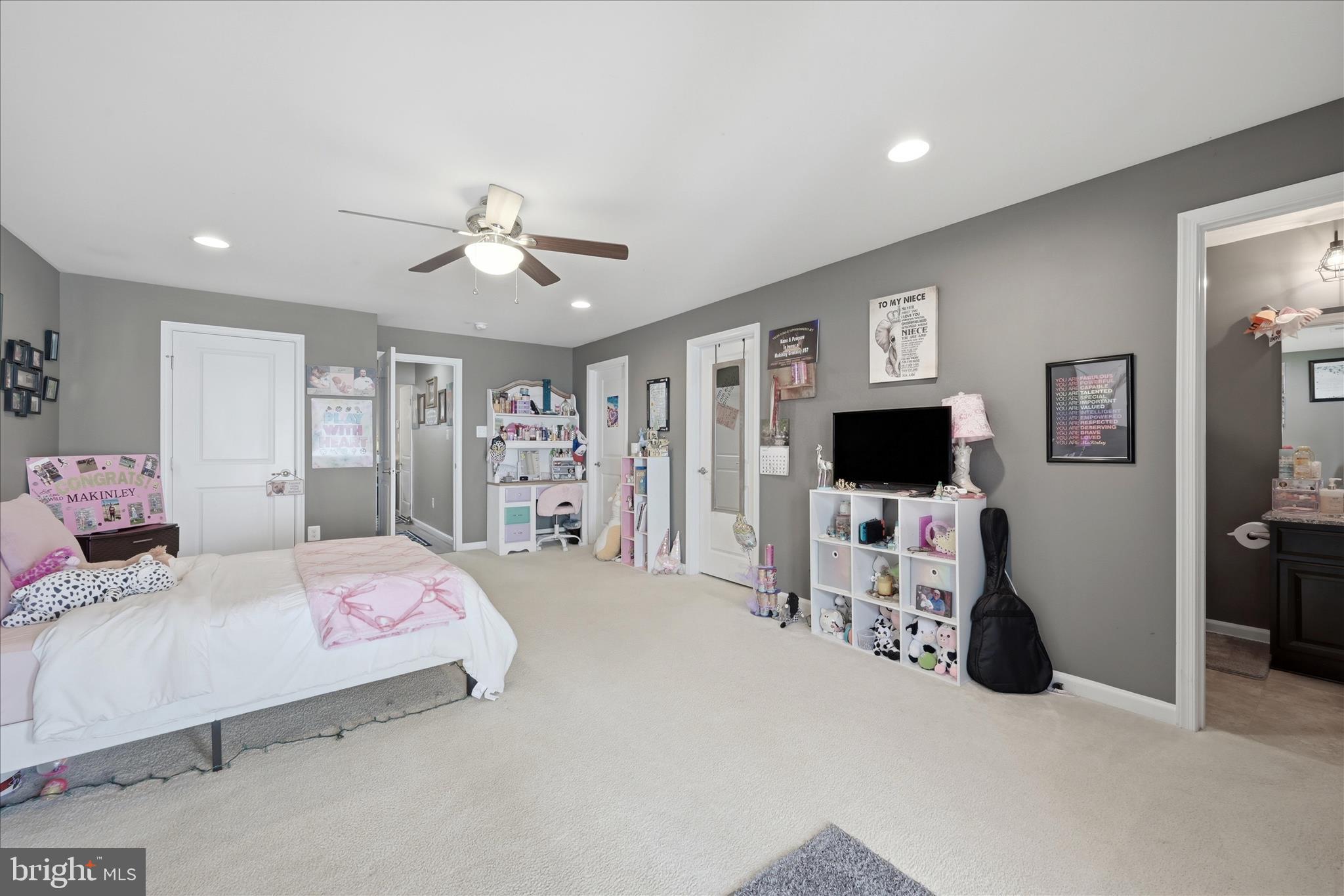 LAKE FREDERICK - Residential