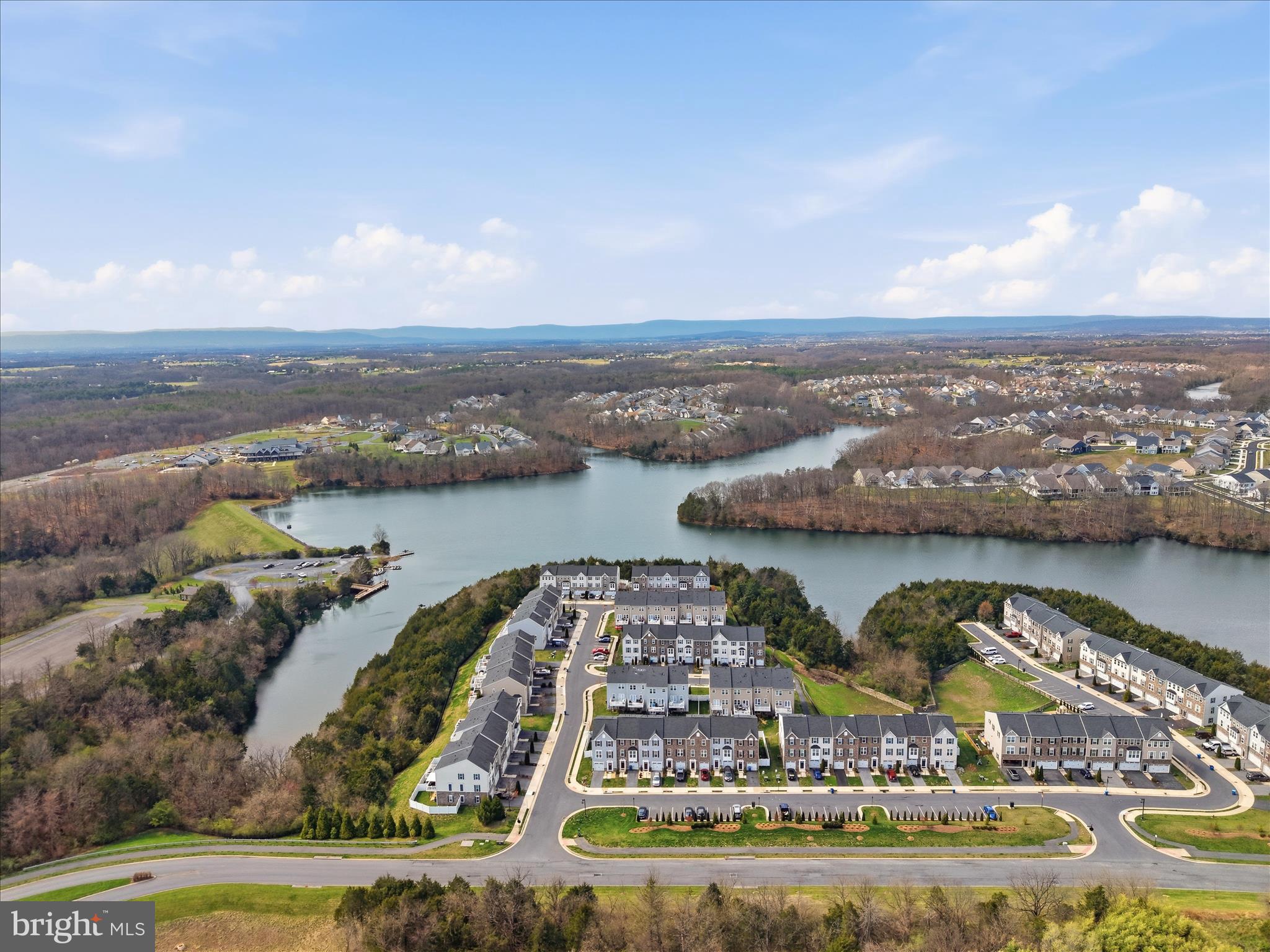 LAKE FREDERICK - Residential