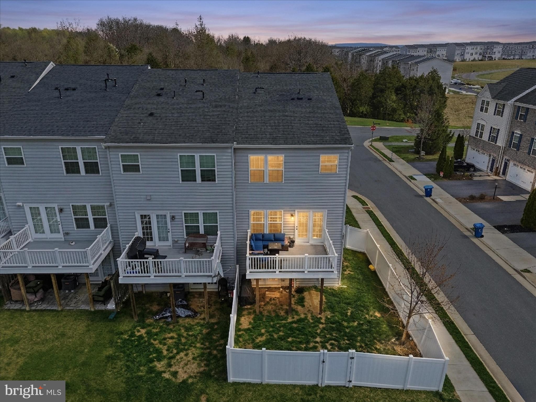 LAKE FREDERICK - Residential