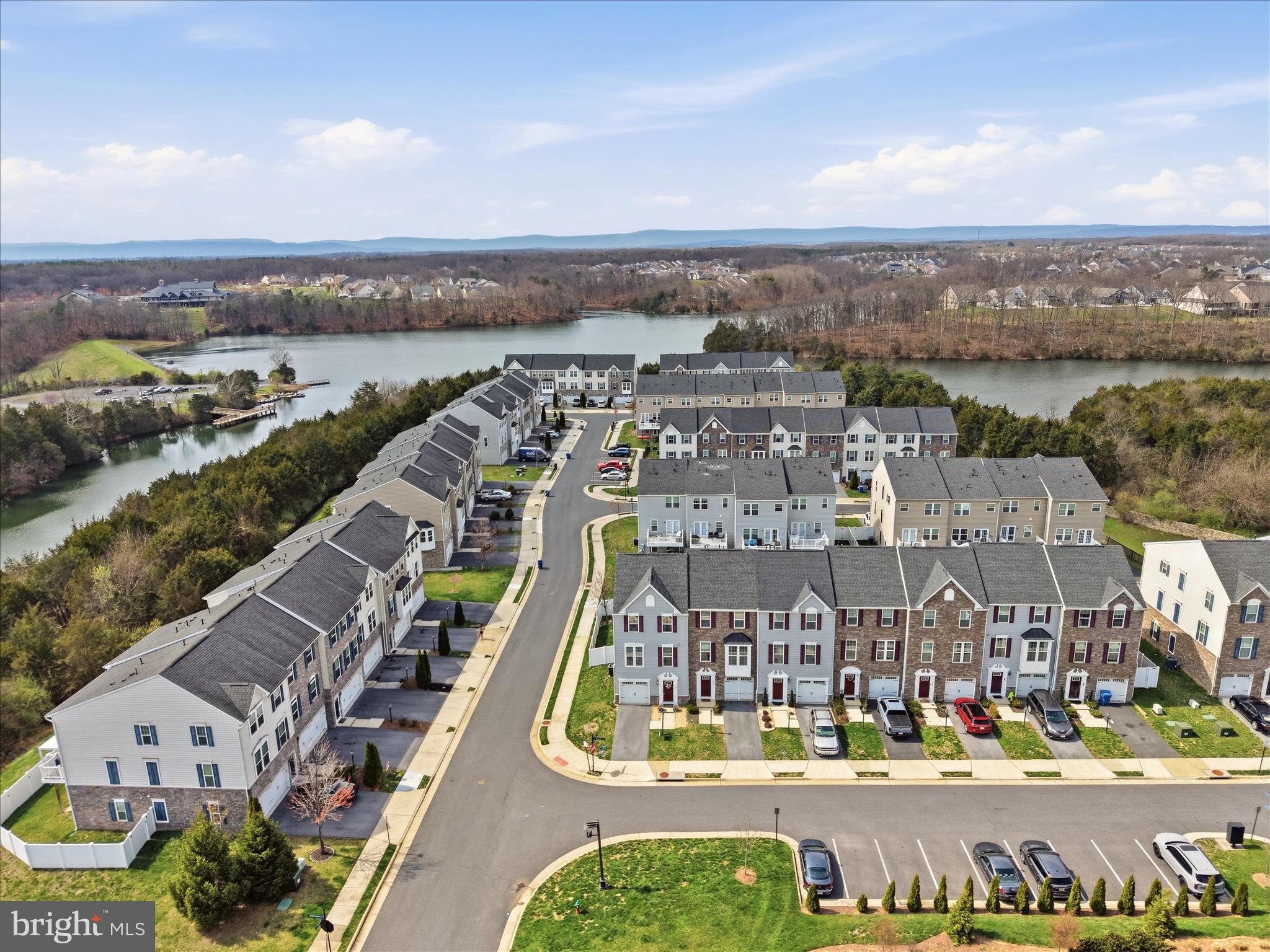 LAKE FREDERICK - Residential