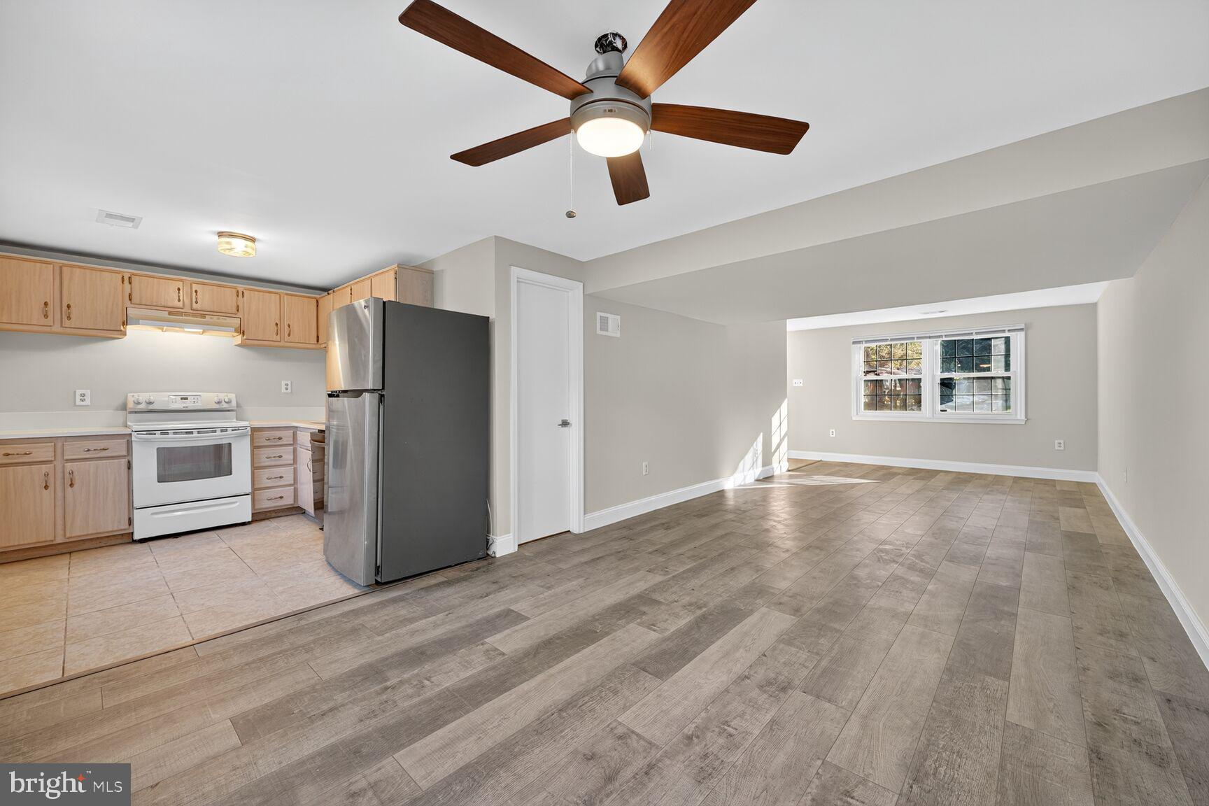 PINEWOOD HILL - Residential