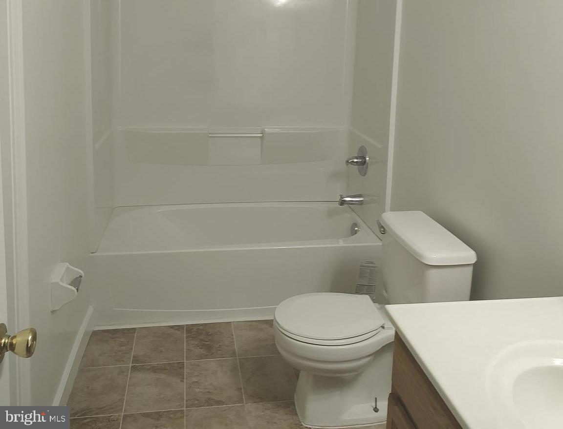 WEDGEWOOD FOREST - Residential Lease