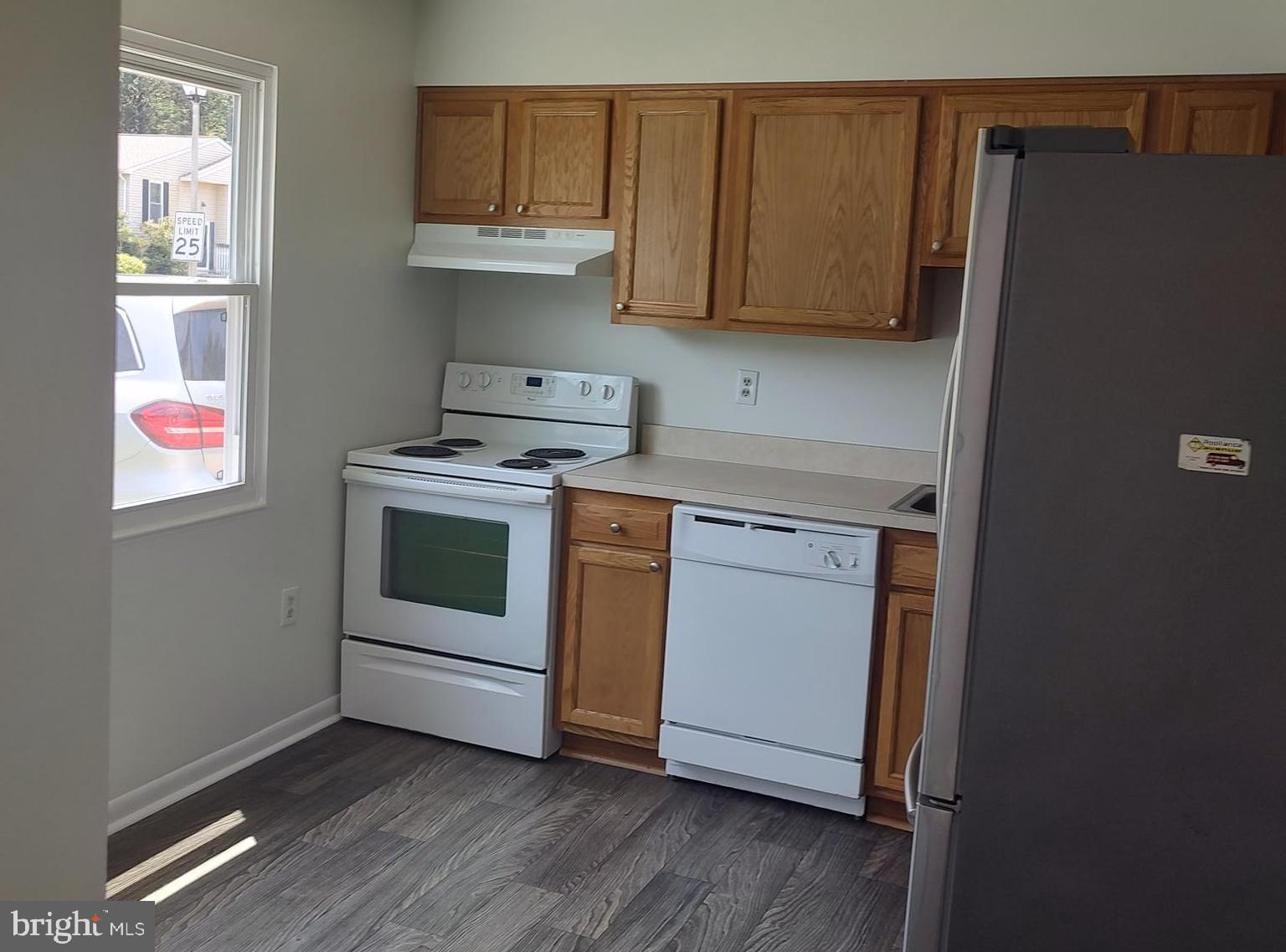 WEDGEWOOD FOREST - Residential Lease