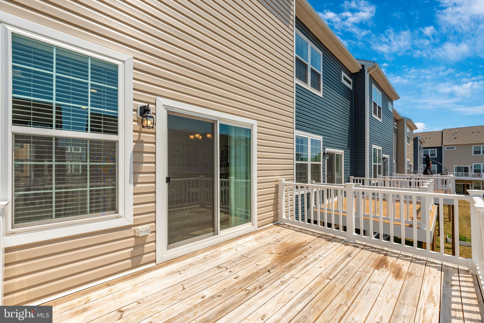 WESTVIEW SOUTH - Residential Lease