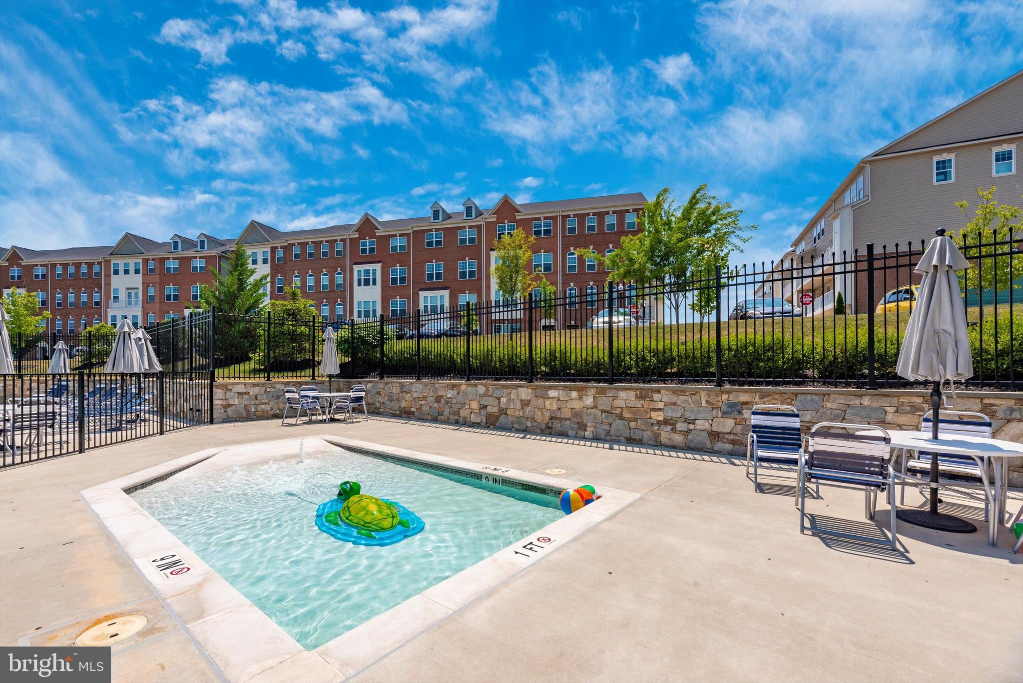 WESTVIEW SOUTH - Residential Lease