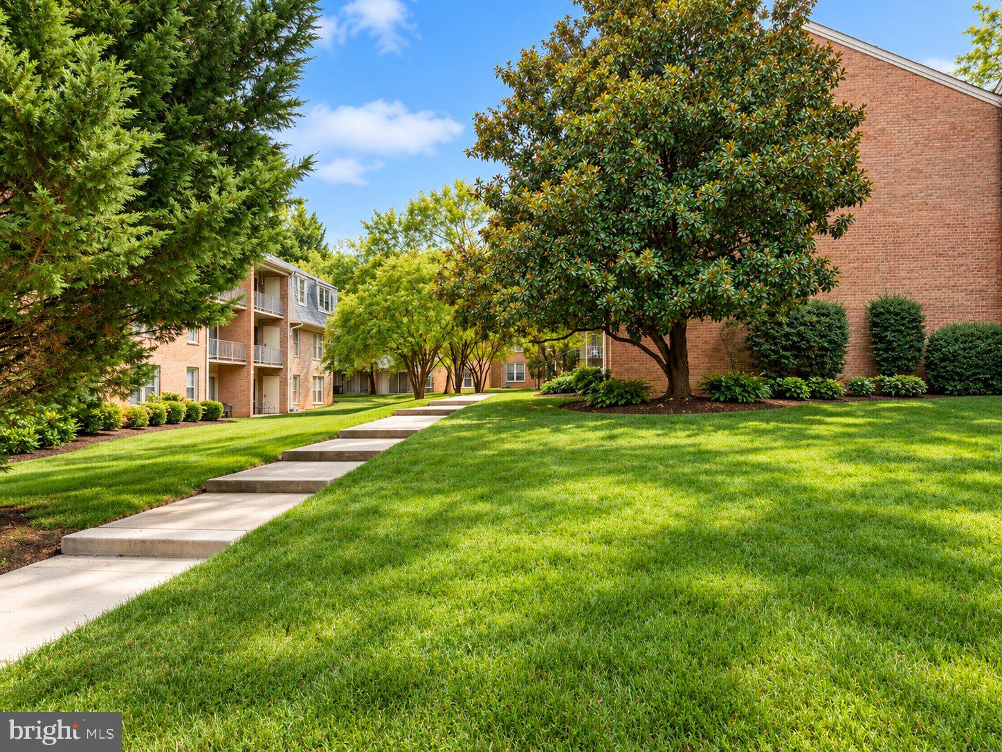 6026 WESTCHESTER PARK DRIVE 6026 301