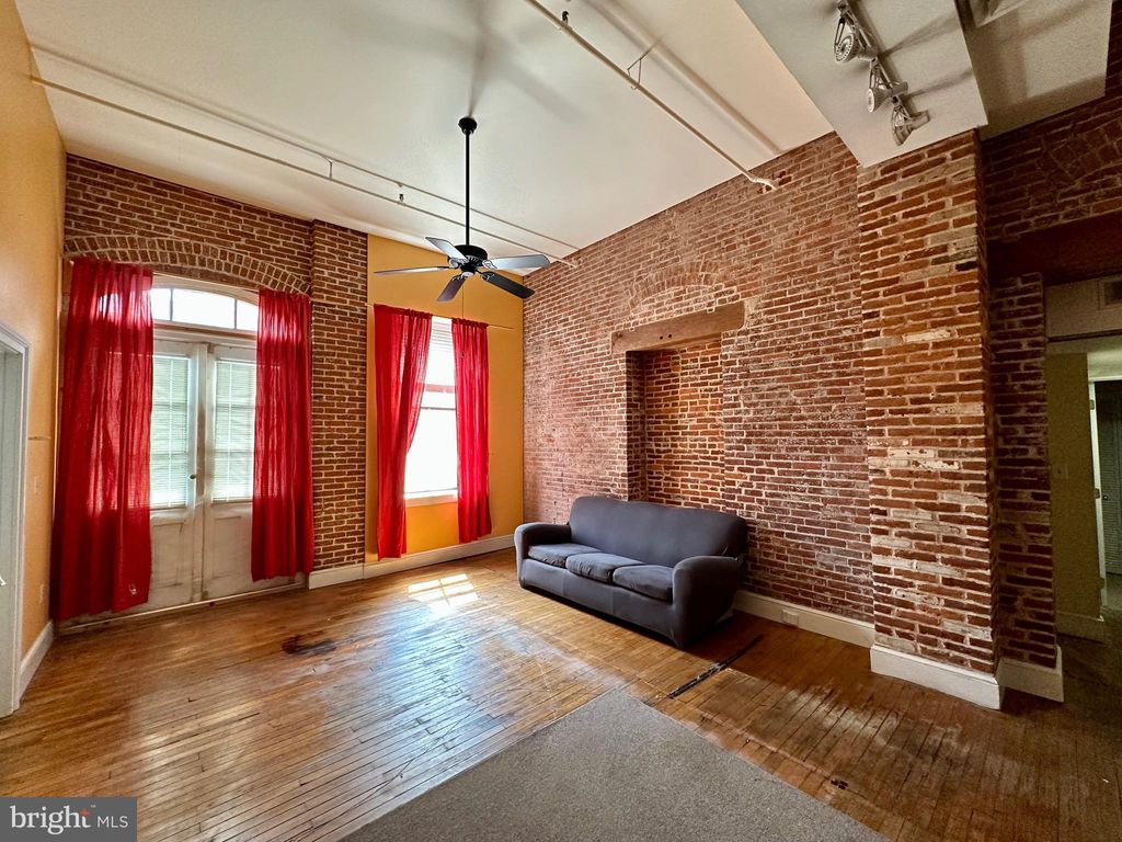 Photo of 231 N SHIPPEN ST #123, LANCASTER, PA 17602 (MLS # PALA2039944)