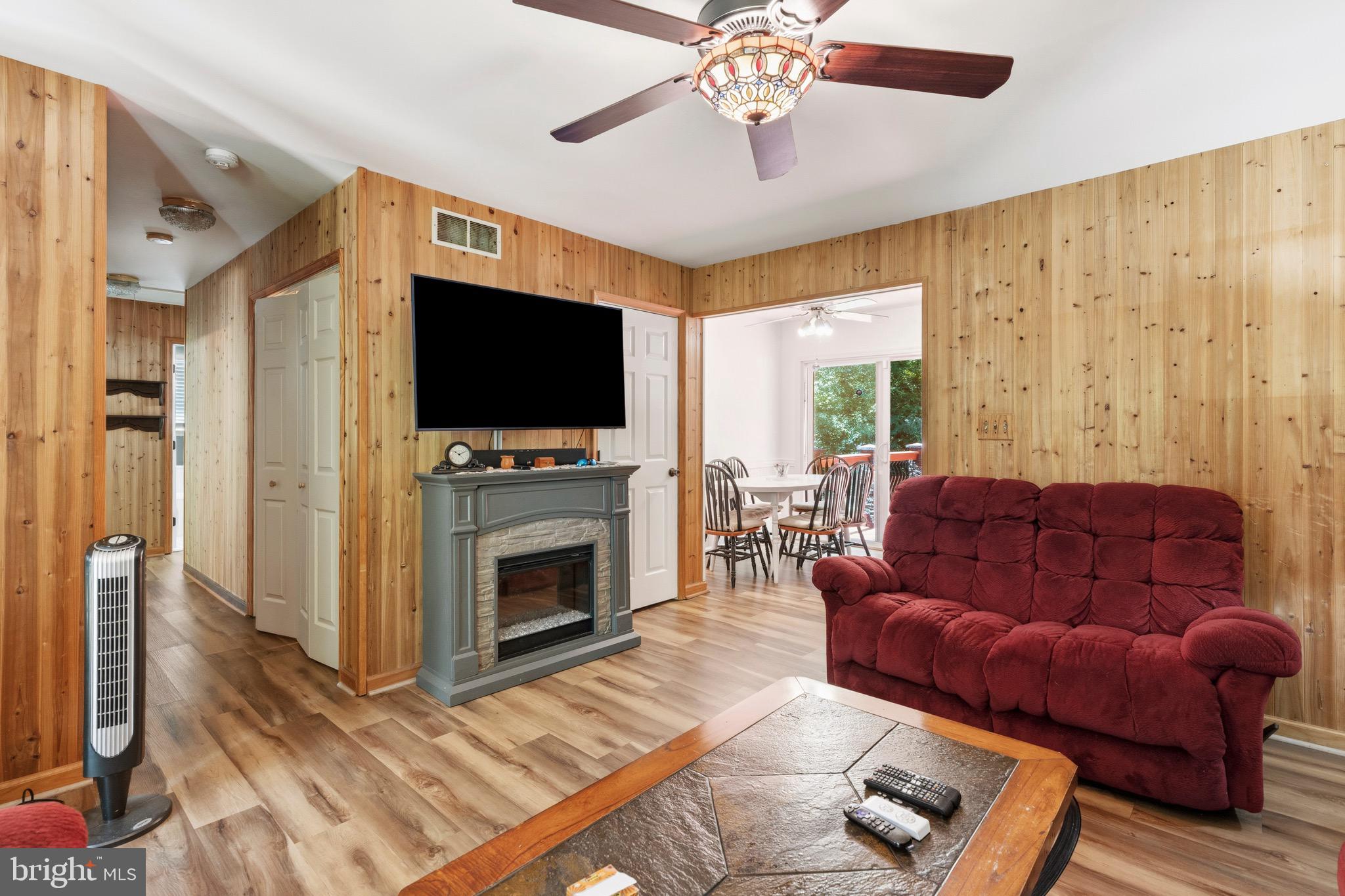 37 CLEARVIEW AVENUE