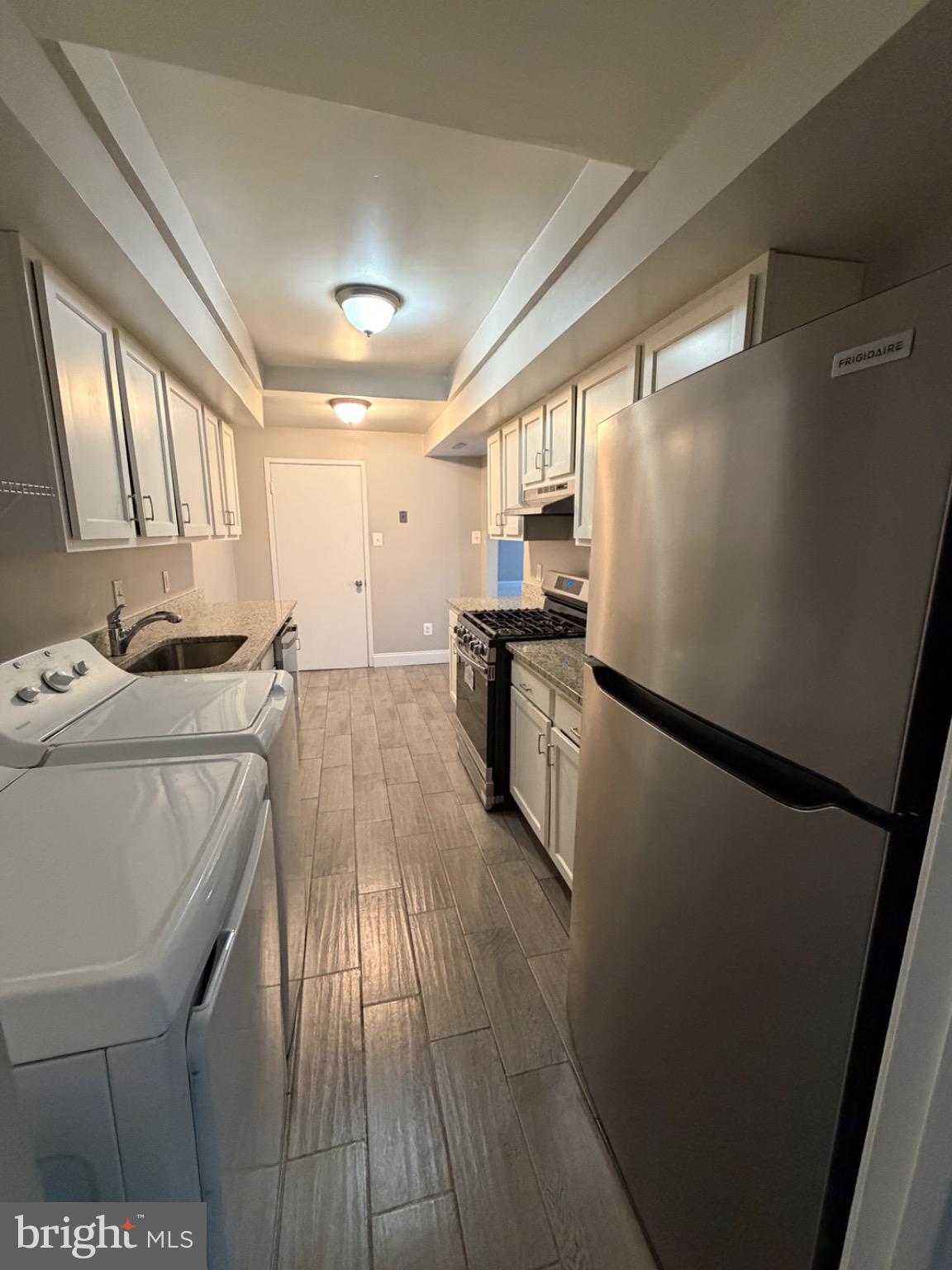 PINES CONDOMINIUM - Residential